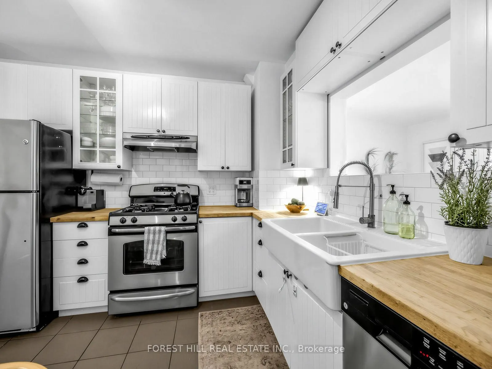 84 Walpole Avenue