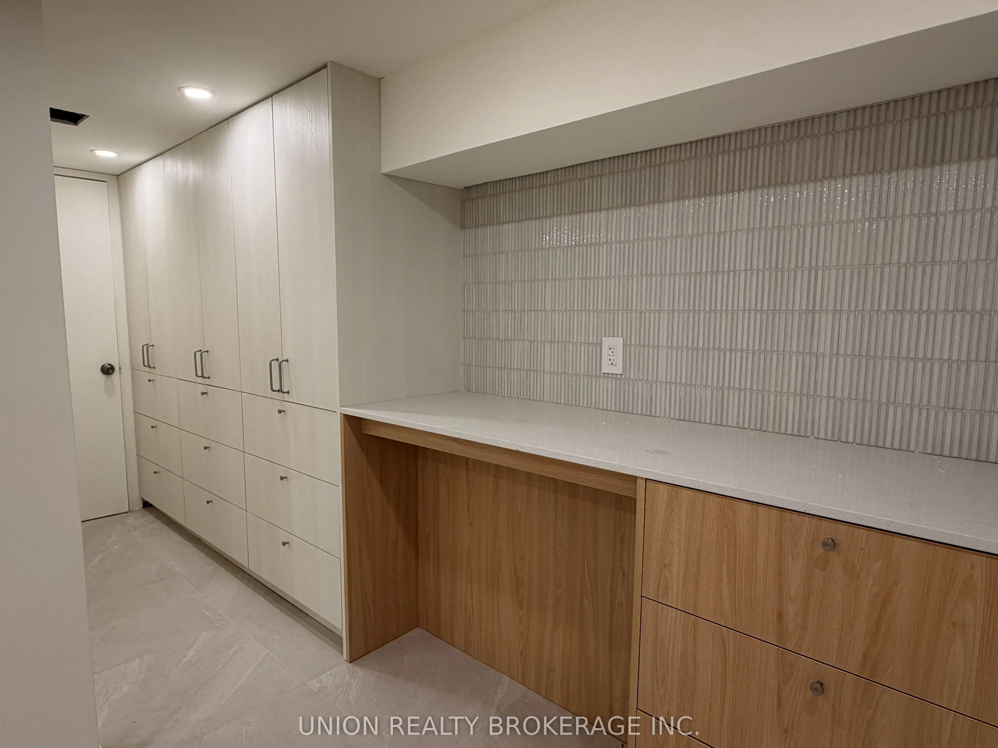 53 Wineva Avenue #Lower