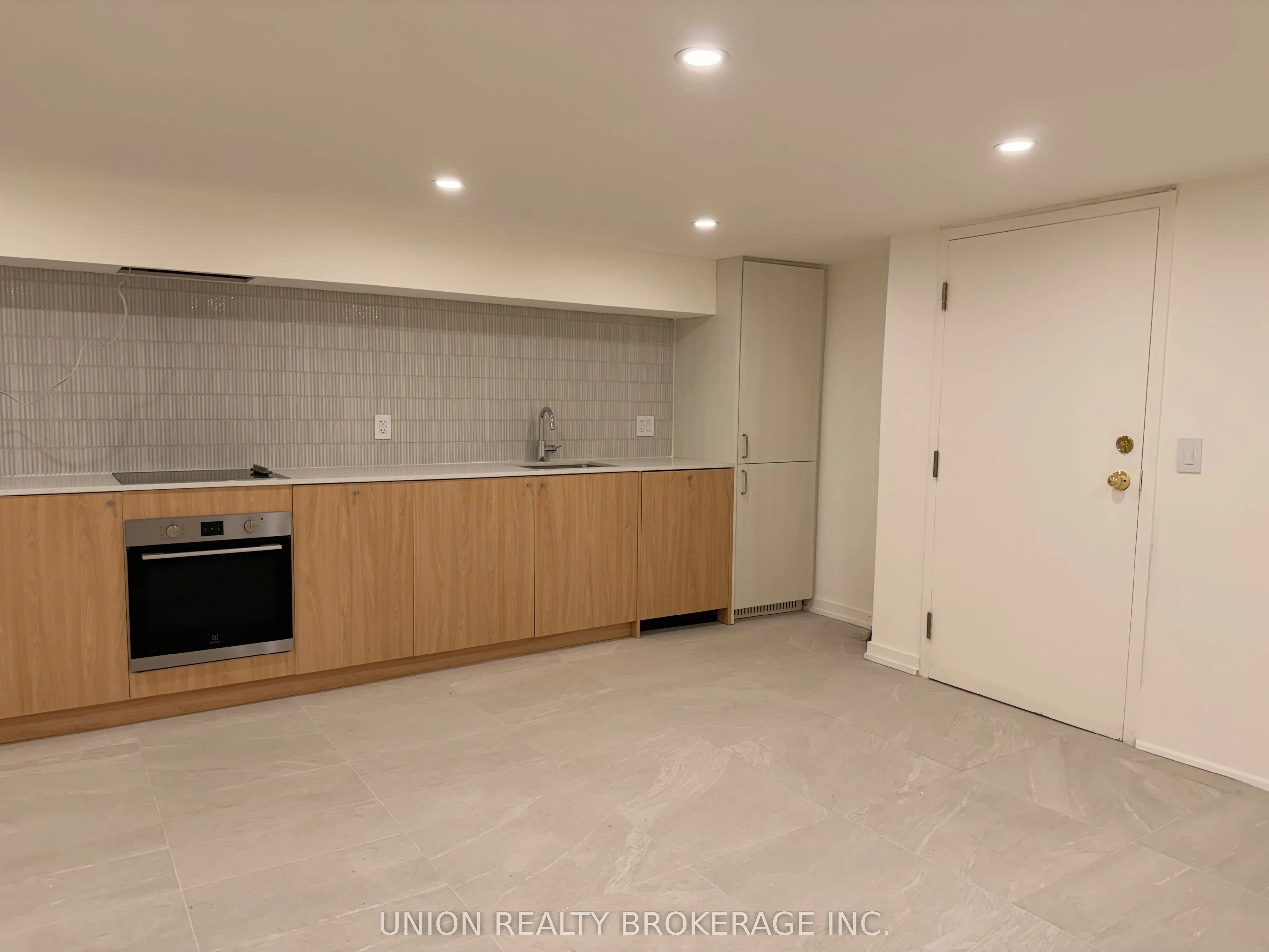 53 Wineva Avenue #Lower