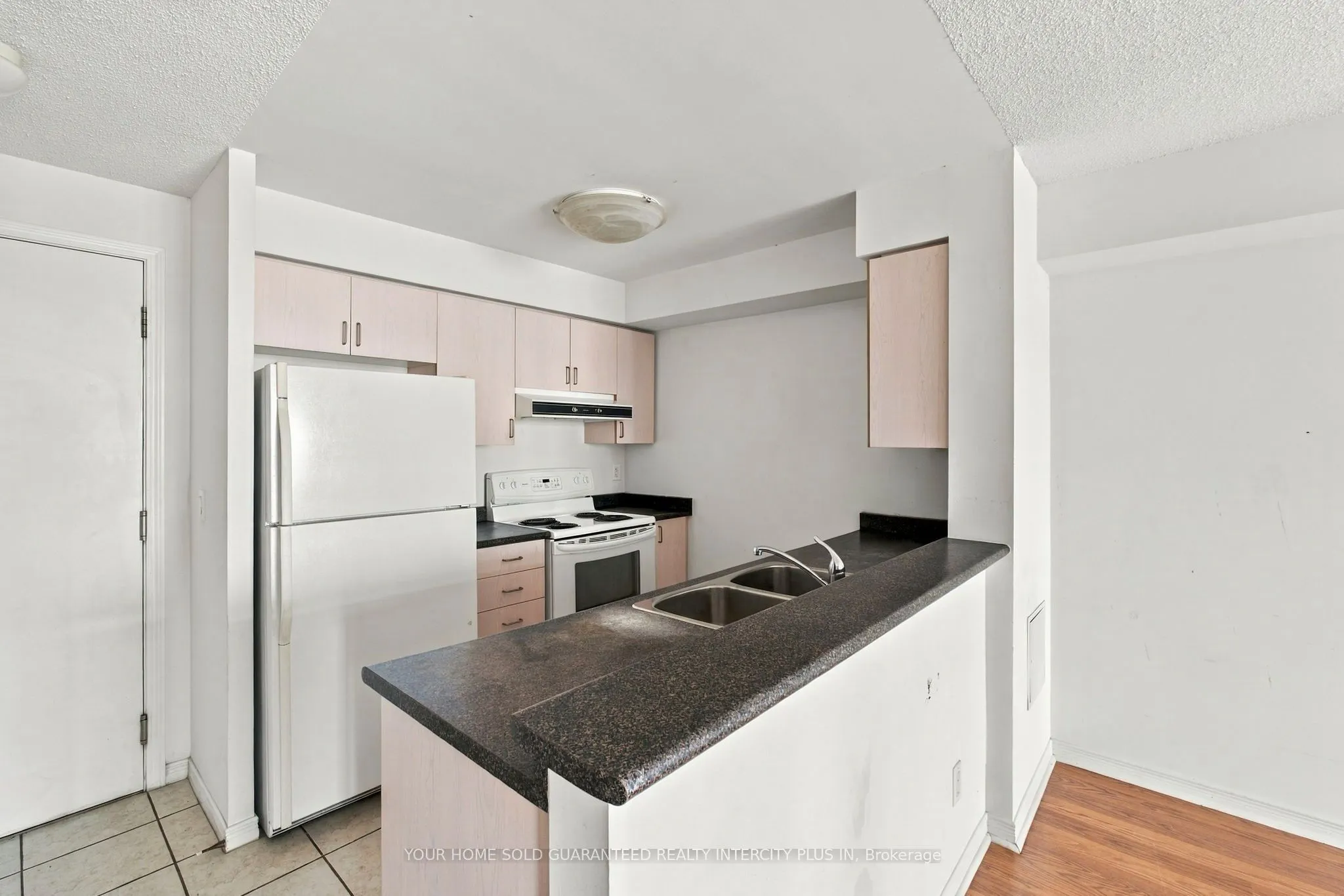 3650 Kingston Road #802