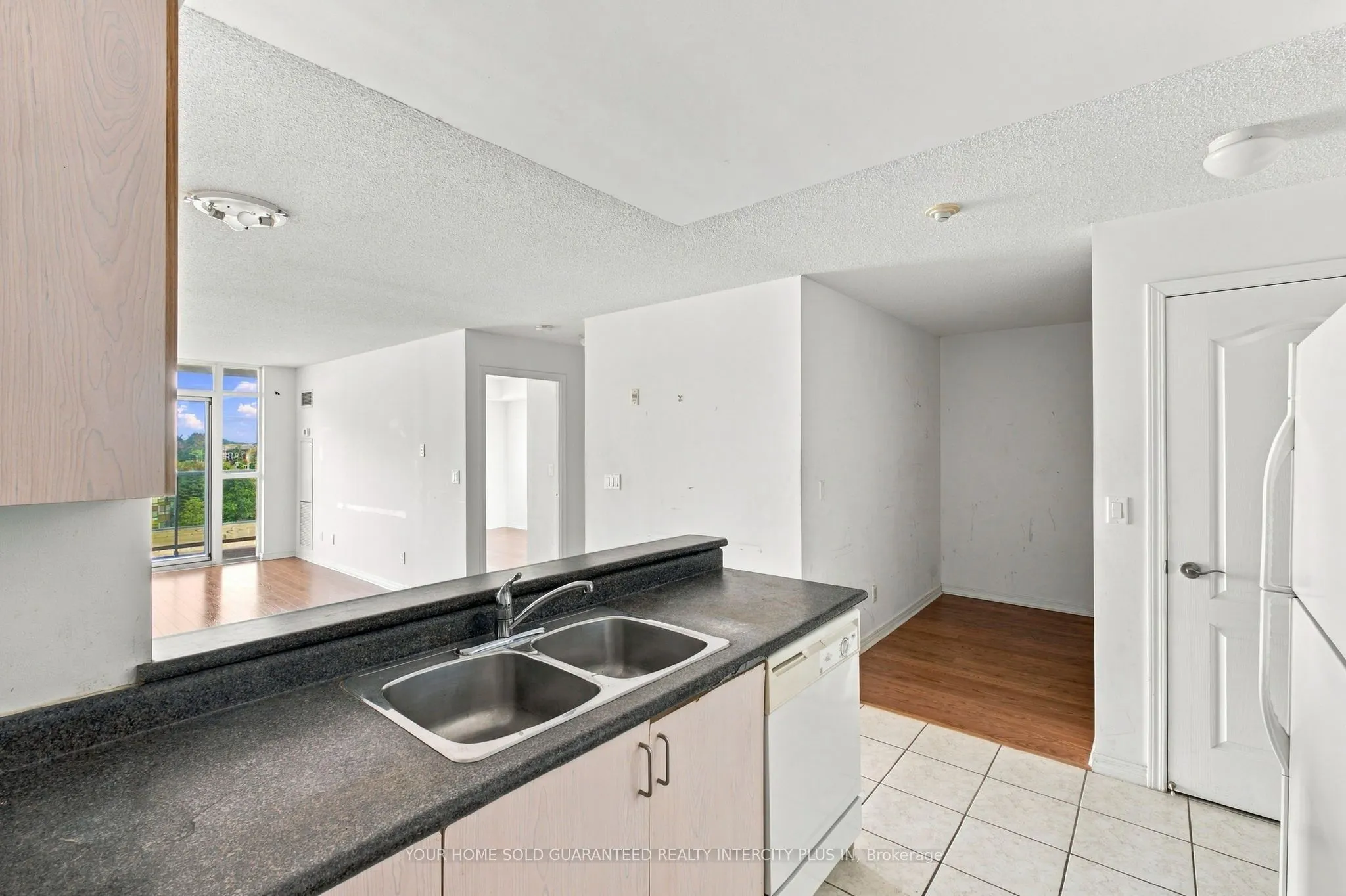 3650 Kingston Road #802