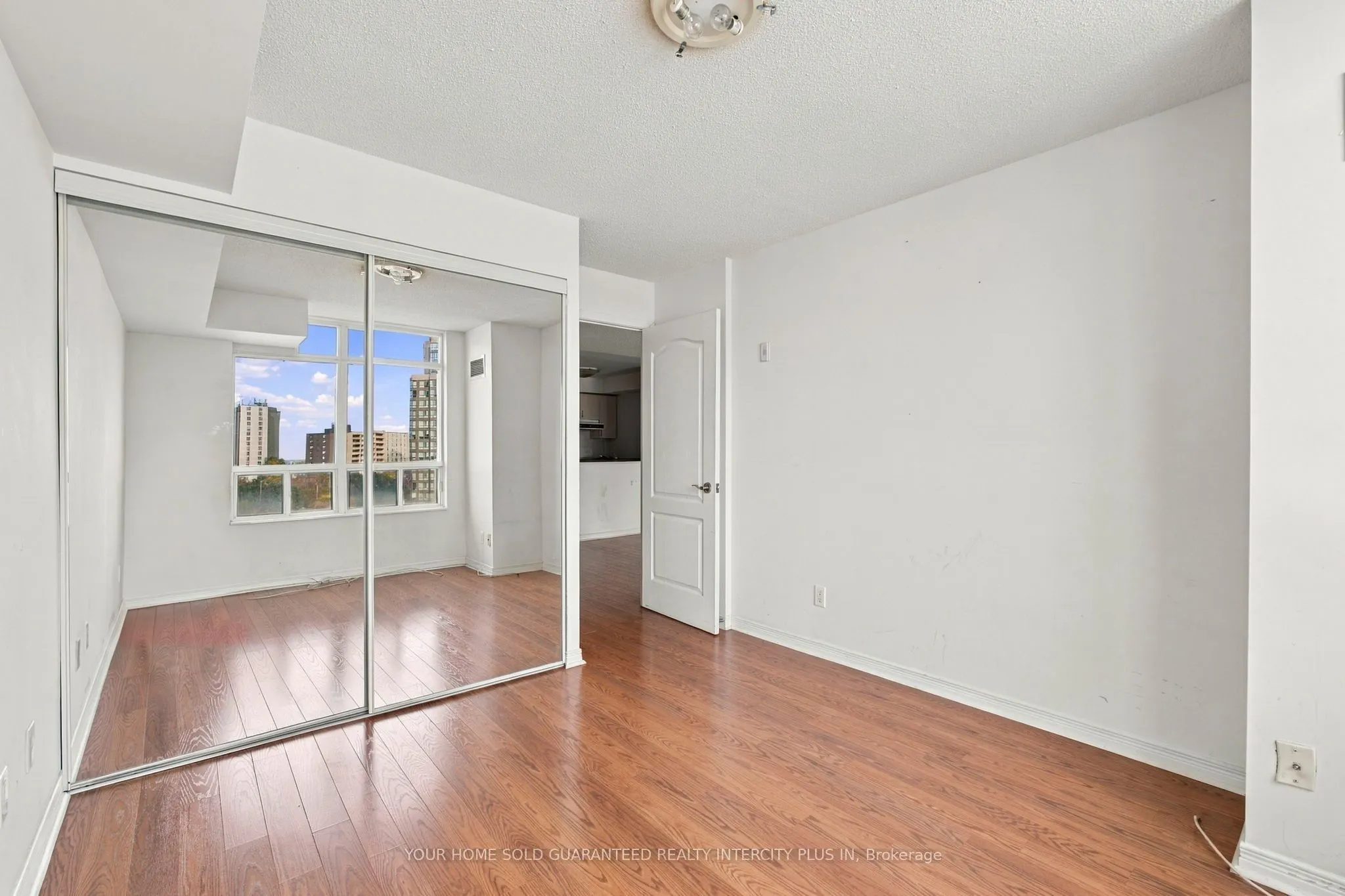 3650 Kingston Road #802