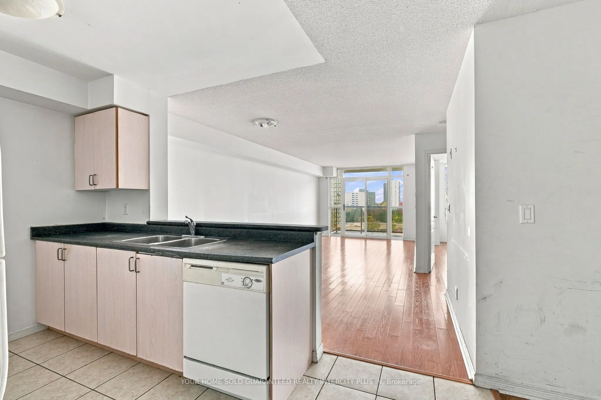 3650 Kingston Road #802