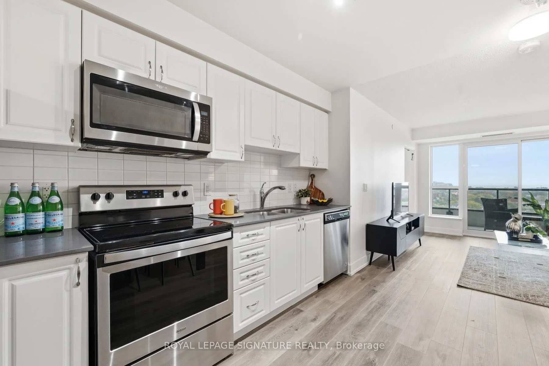 1255 Bayly Street #1206
