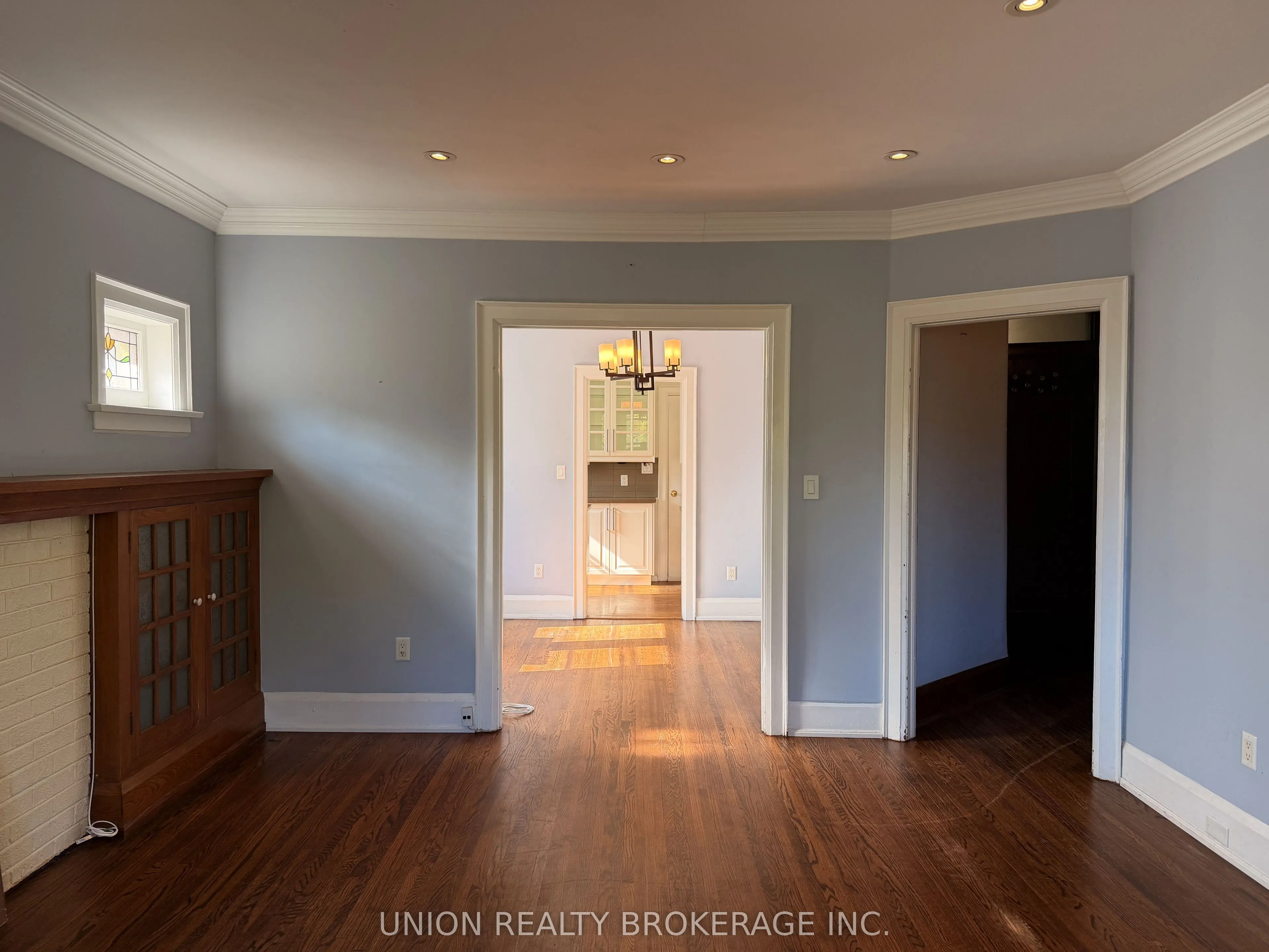 54 Wineva Avenue #Upper