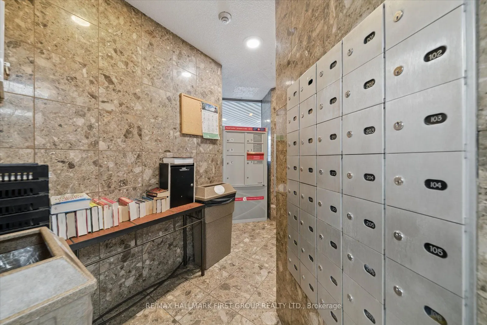 2 Westney Road N #206