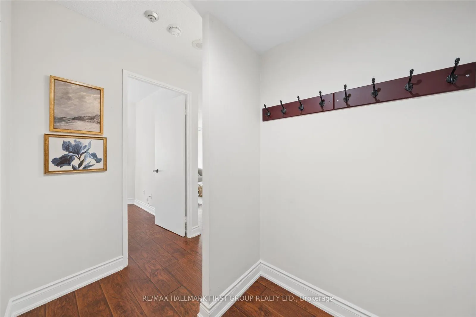 2 Westney Road N #206