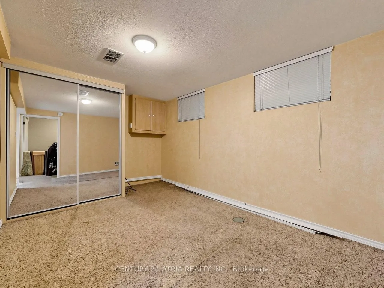 22 Jeffton Crescent