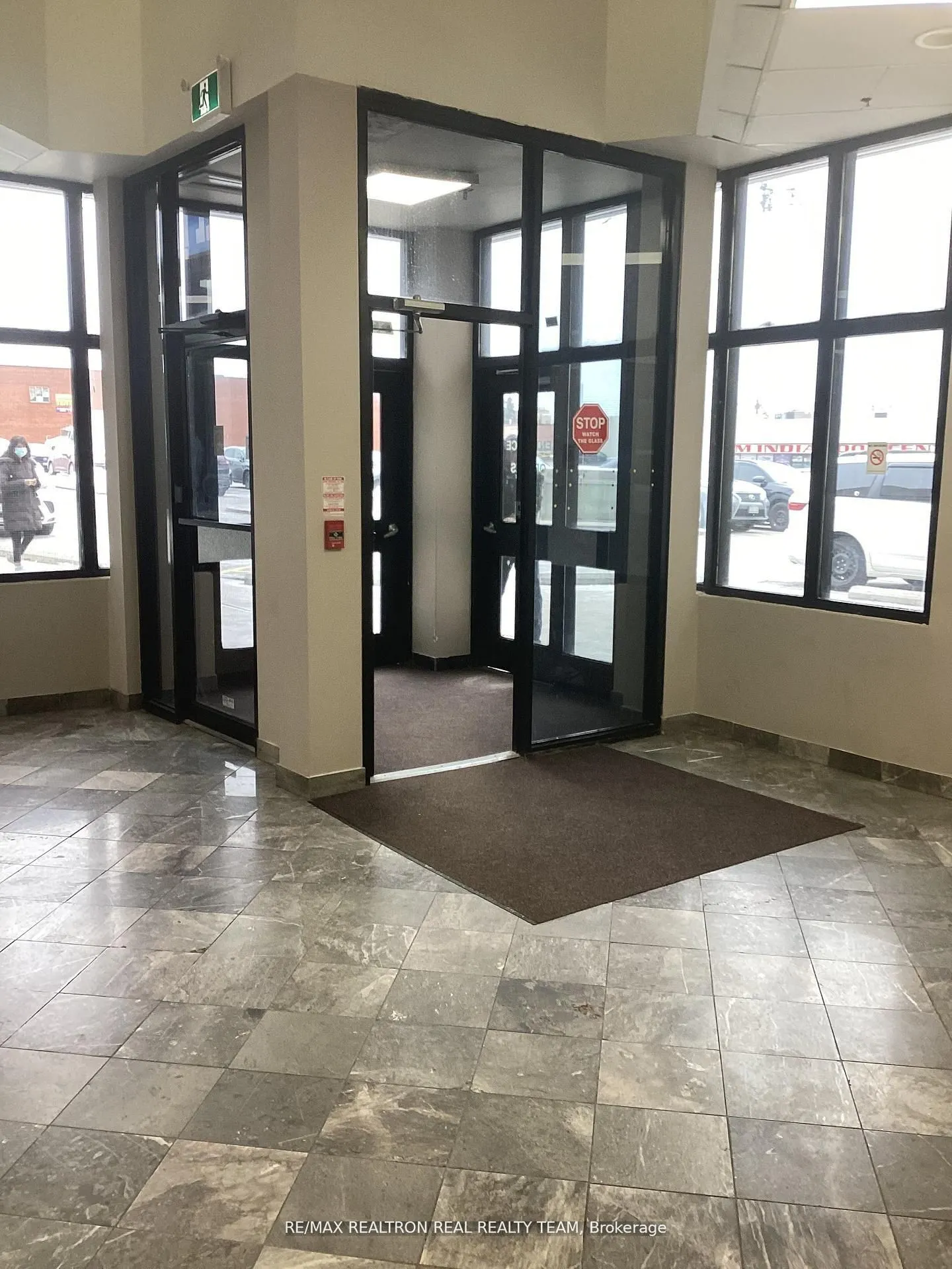 3300 Mcnicoll Avenue #209
