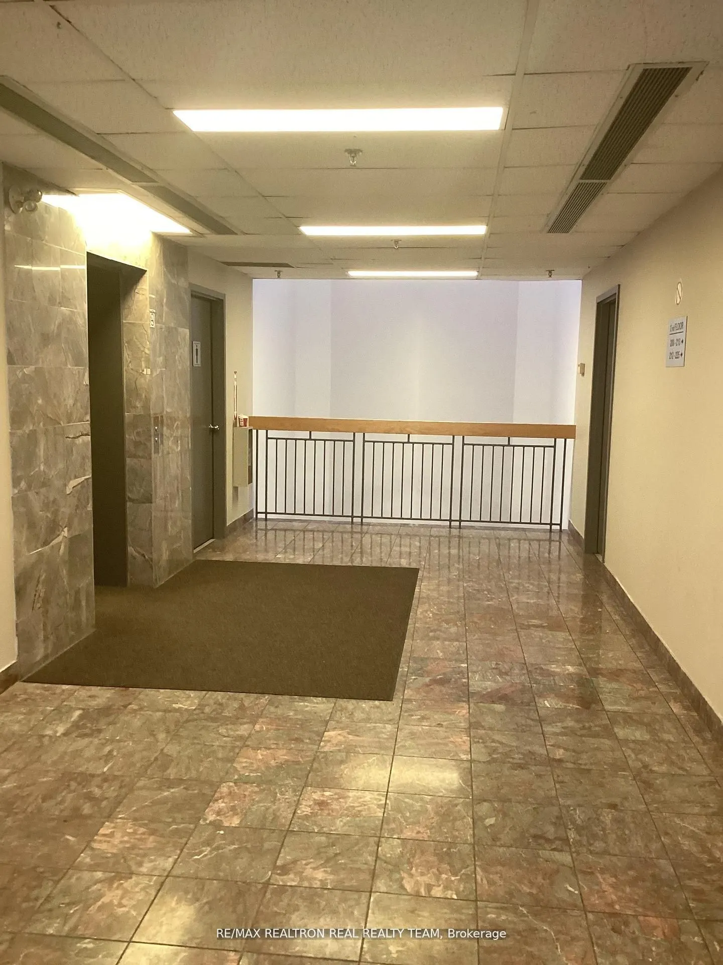 3300 Mcnicoll Avenue #209