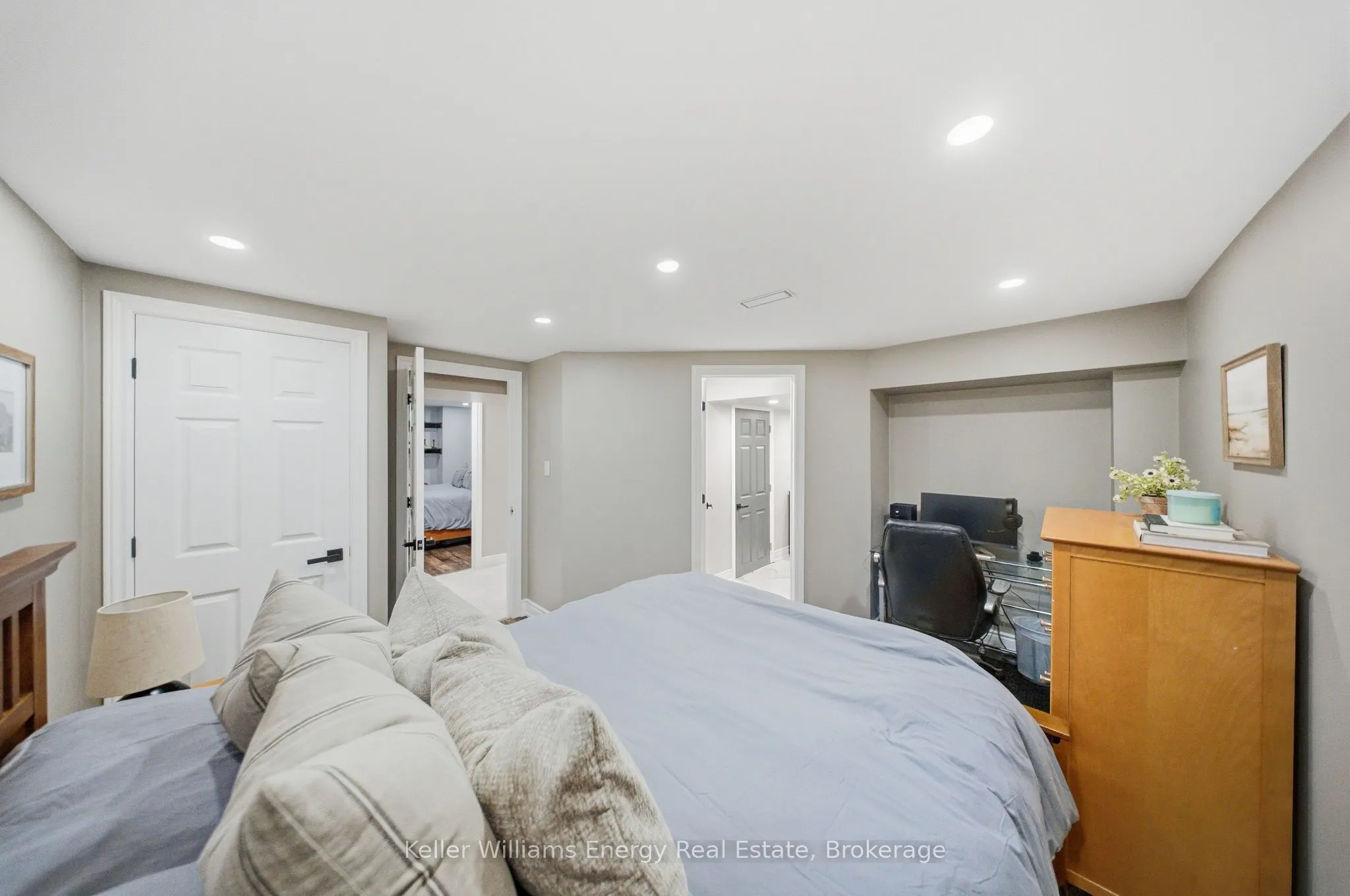 8 Holliman Lane