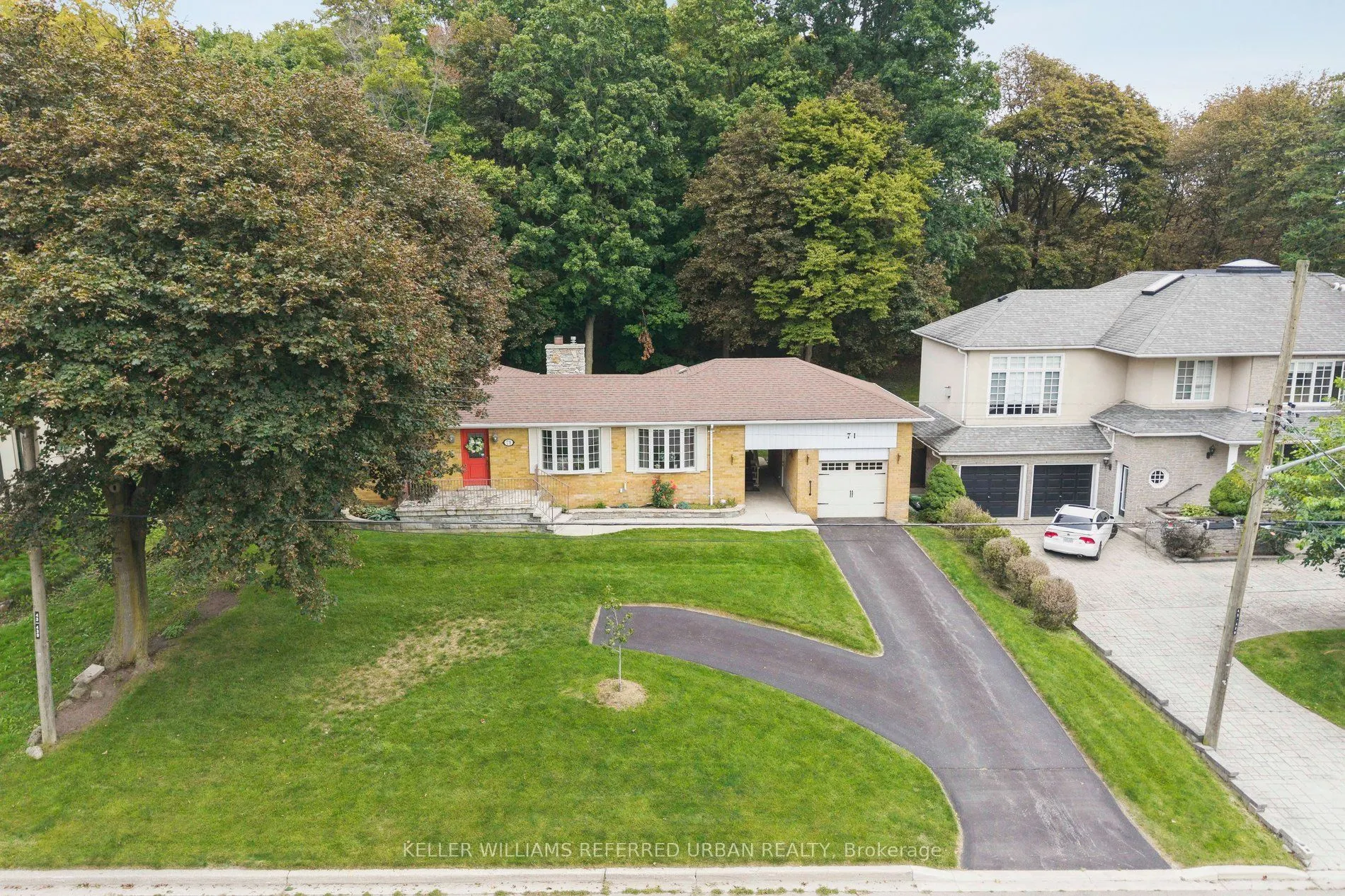 71 Agincourt Drive