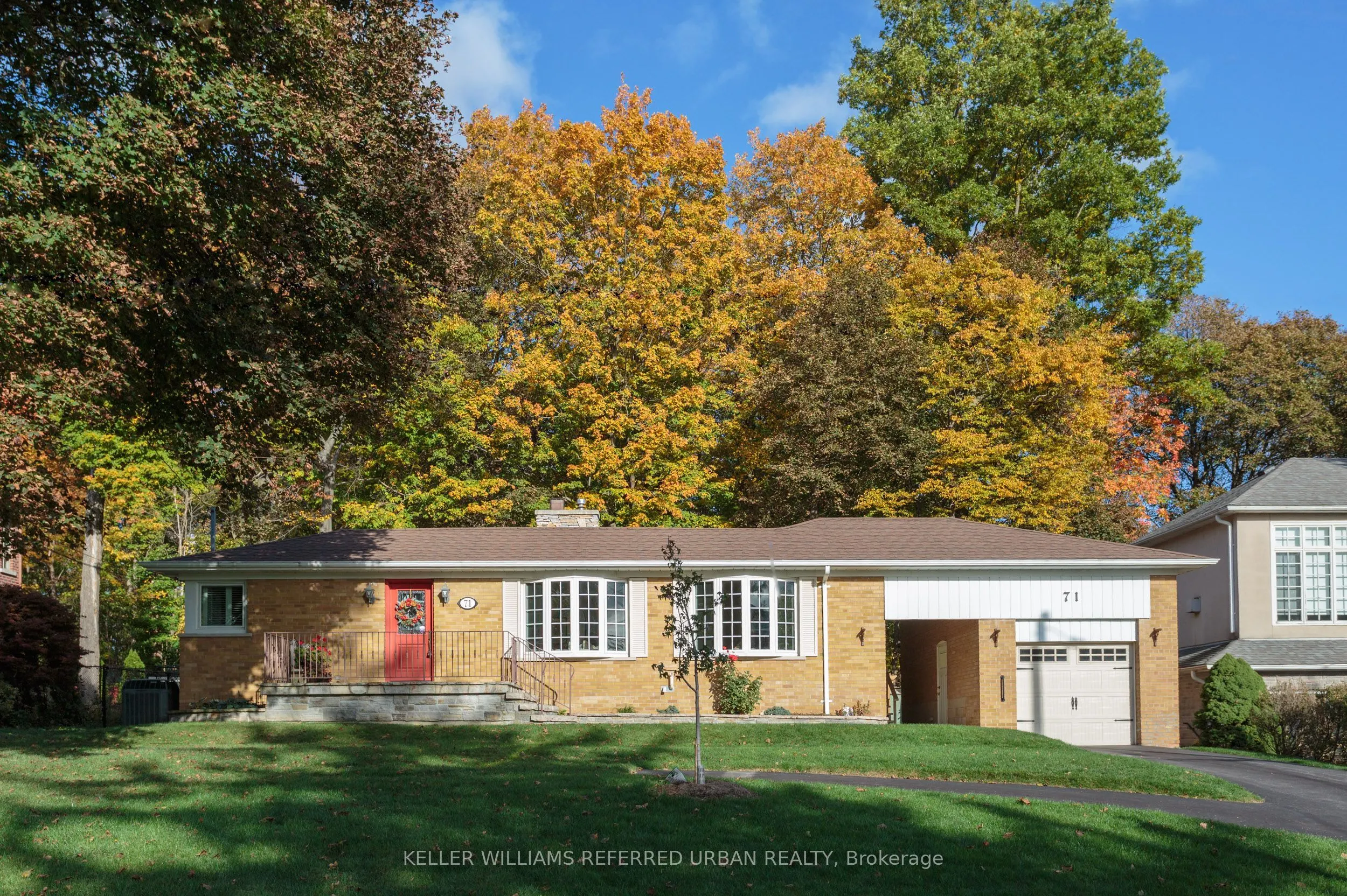 71 Agincourt Drive