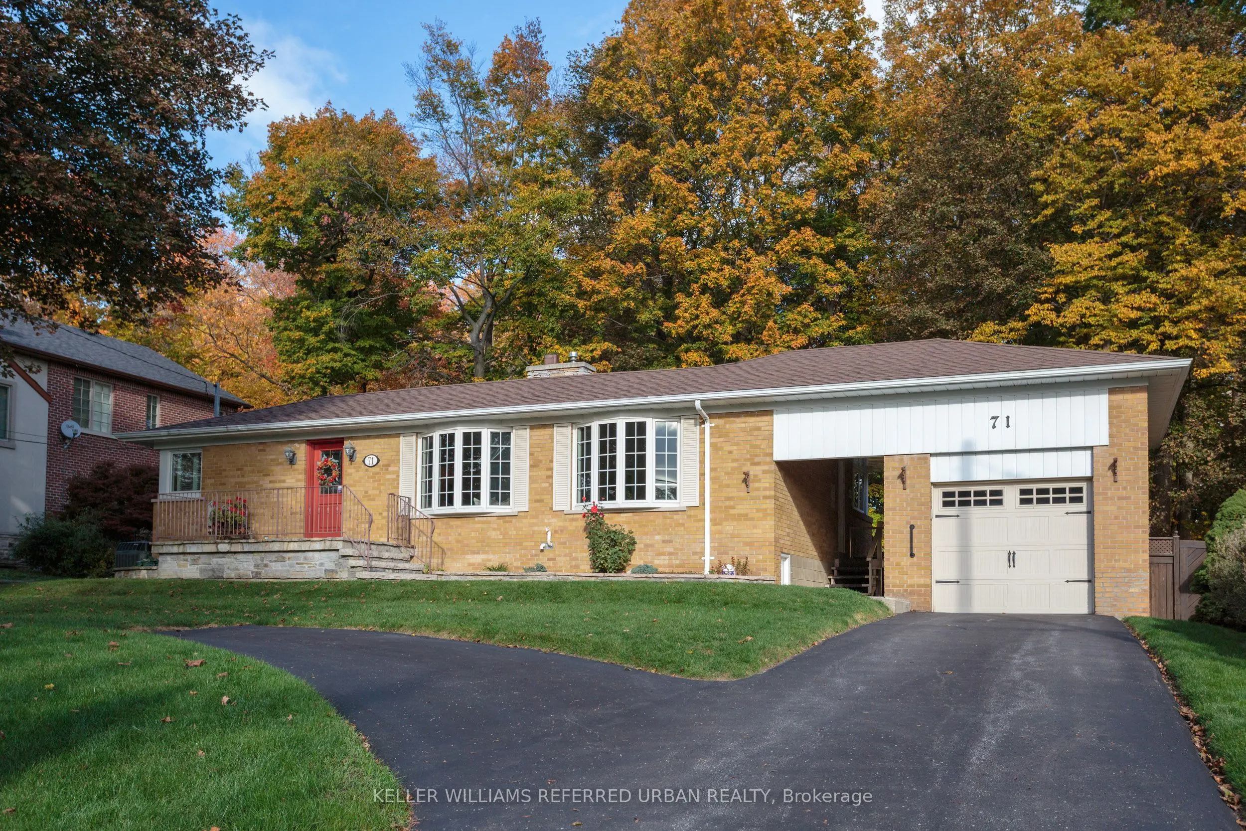 71 Agincourt Drive