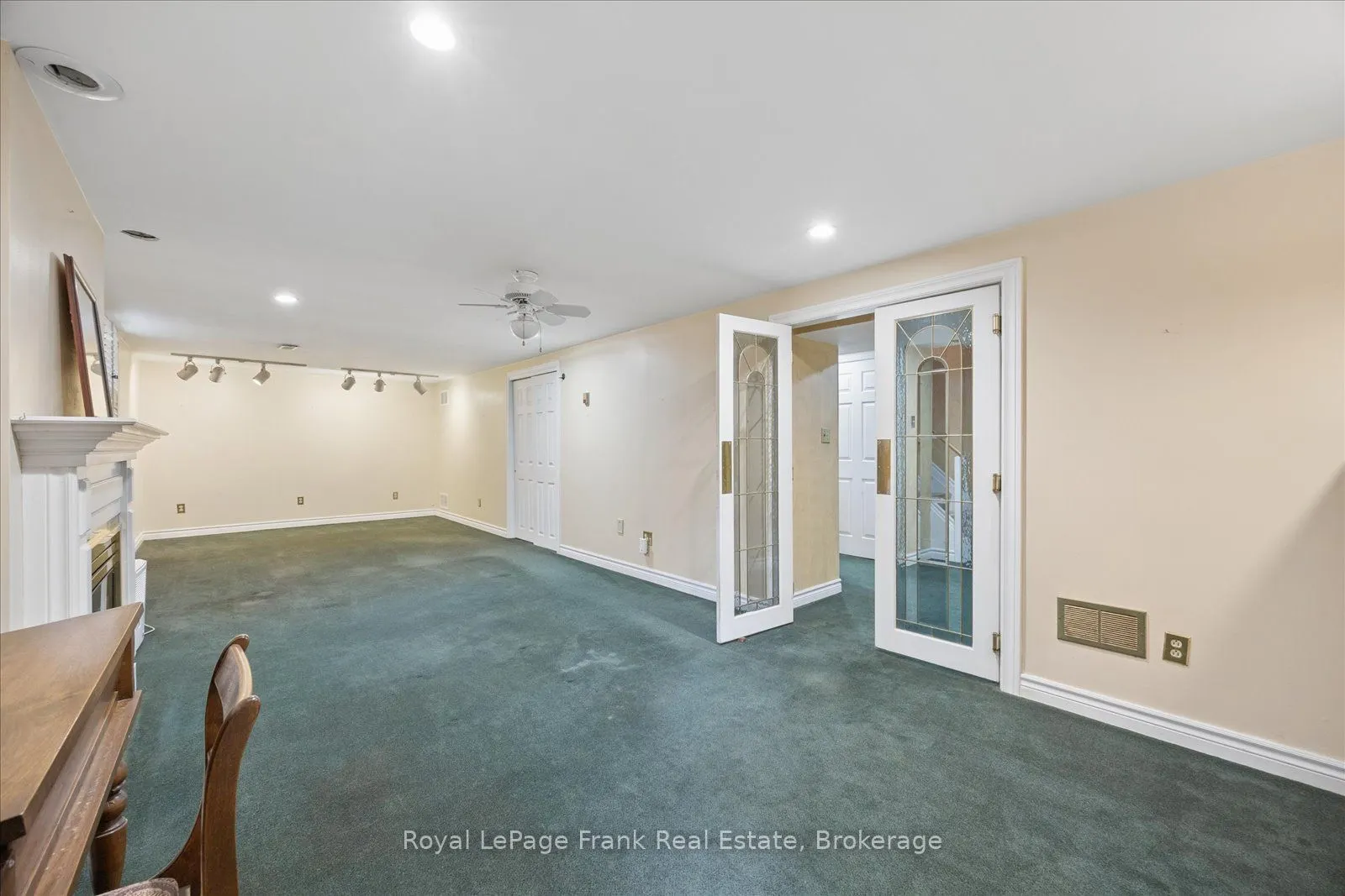 10 Sunicrest Boulevard