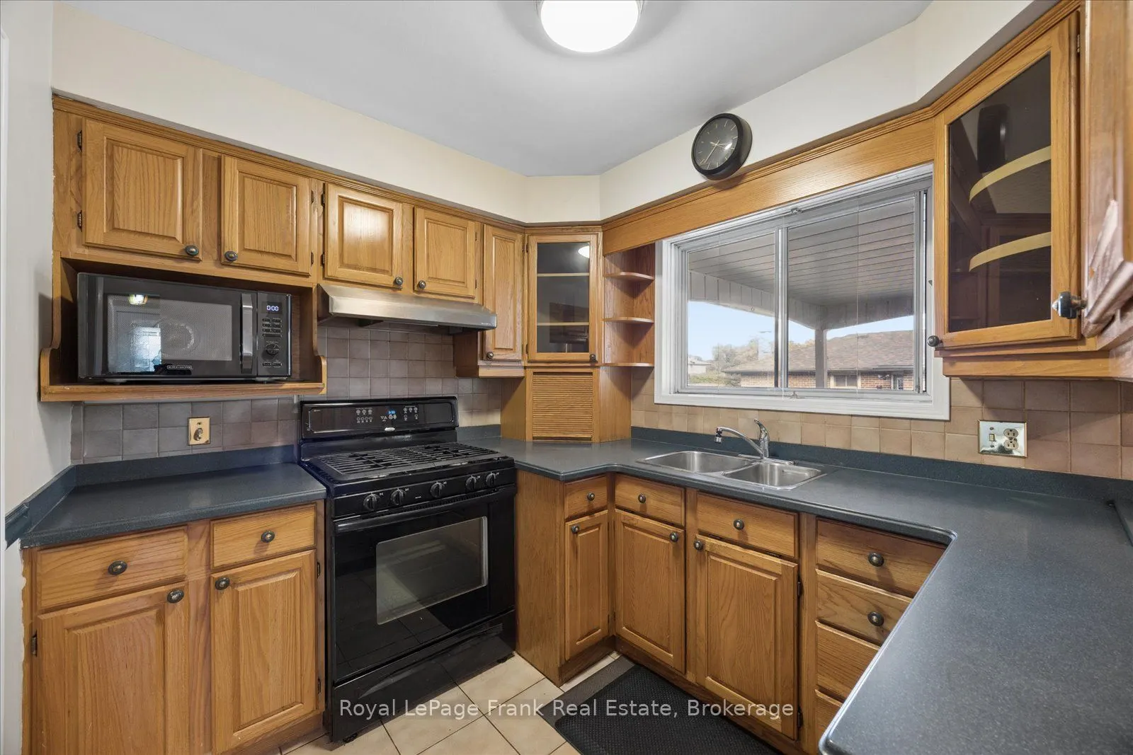 10 Sunicrest Boulevard