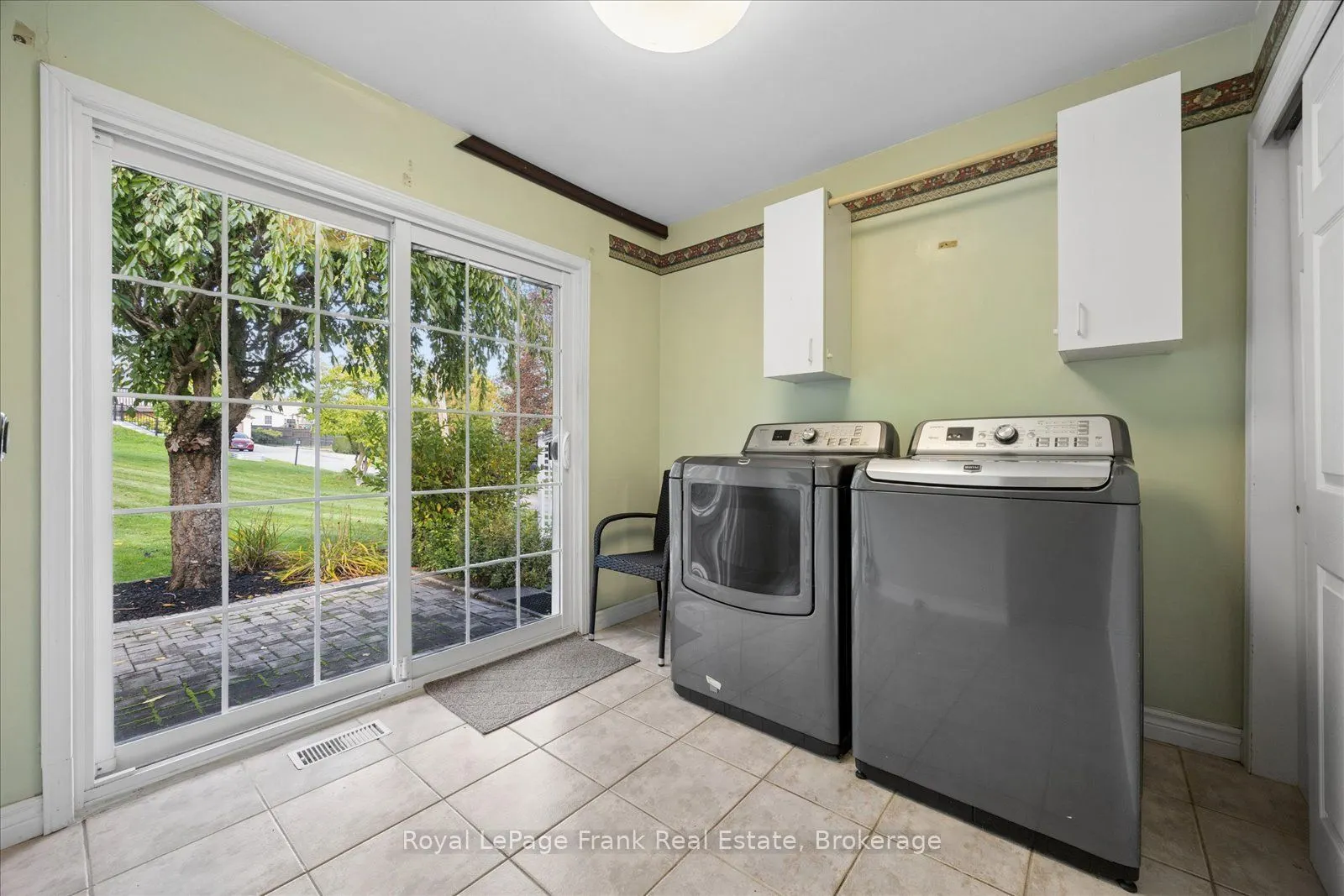 10 Sunicrest Boulevard