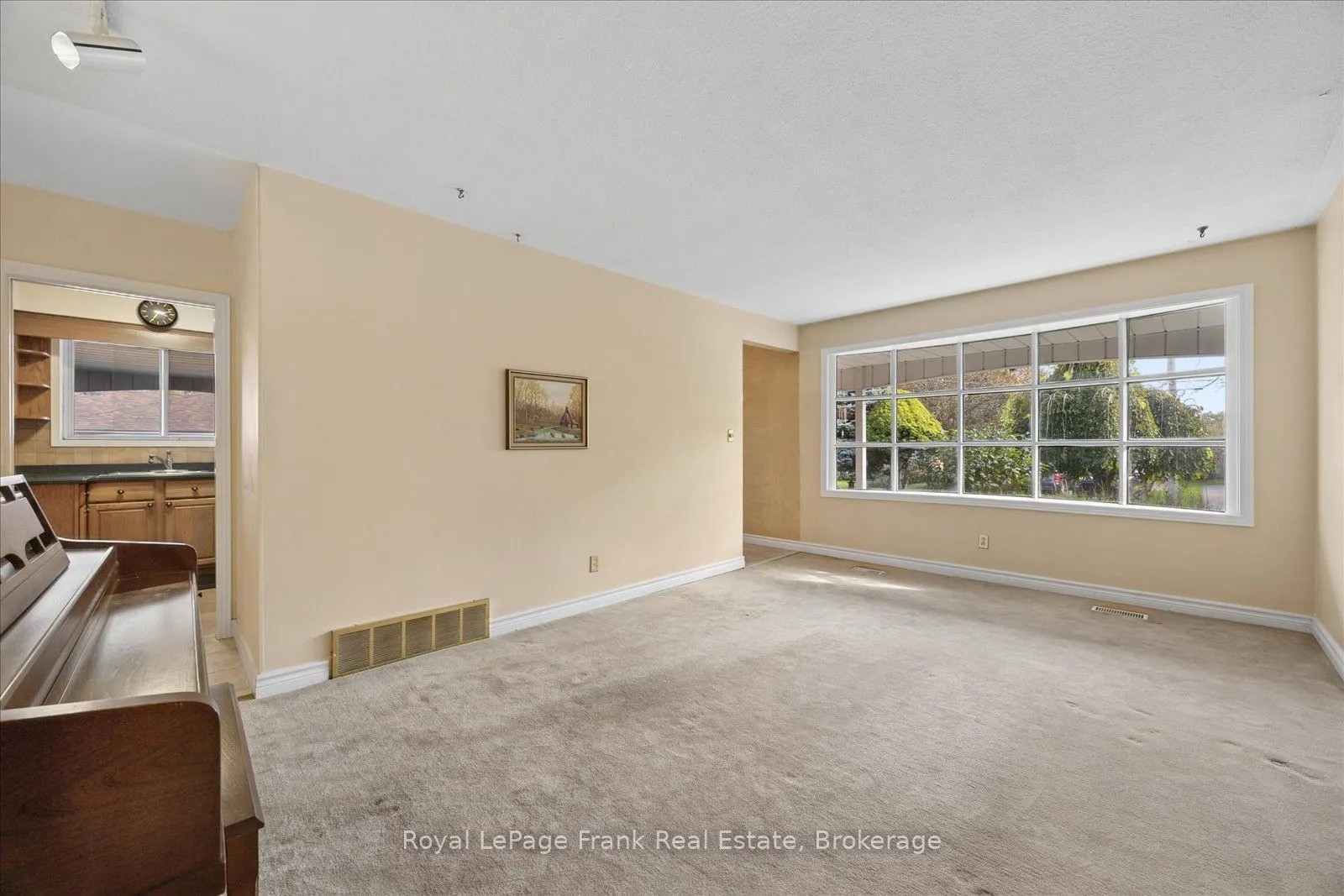 10 Sunicrest Boulevard