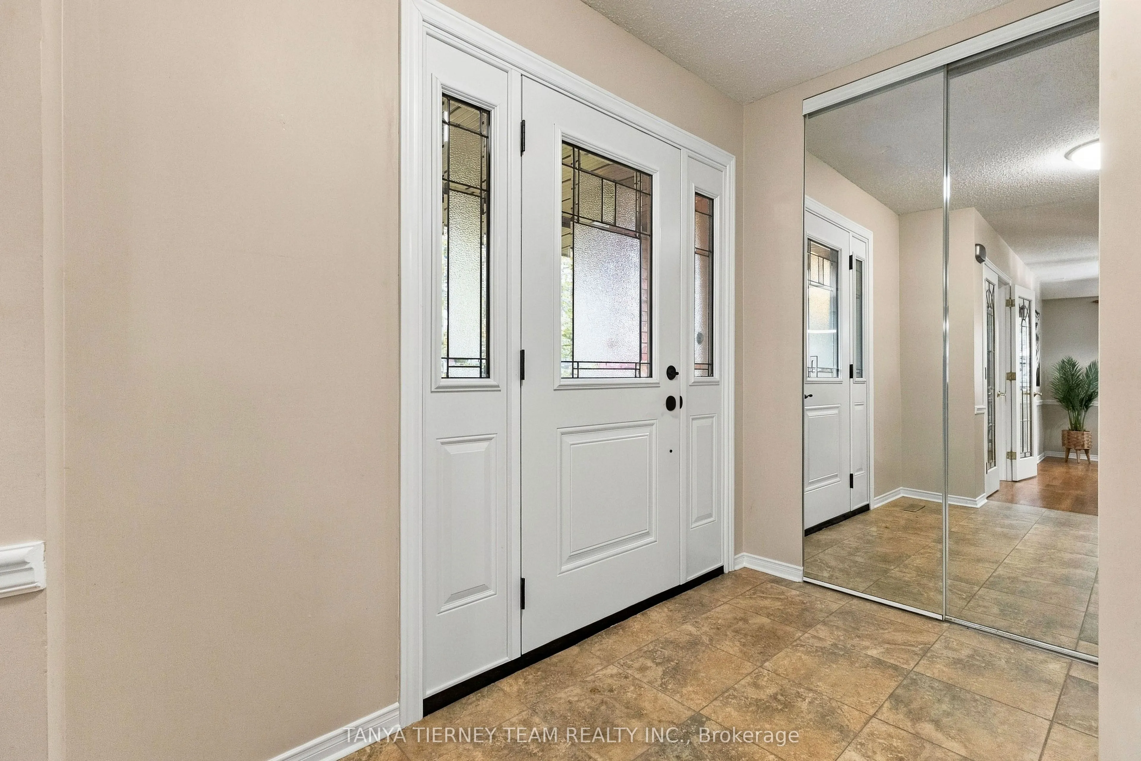 25 Coulton Court