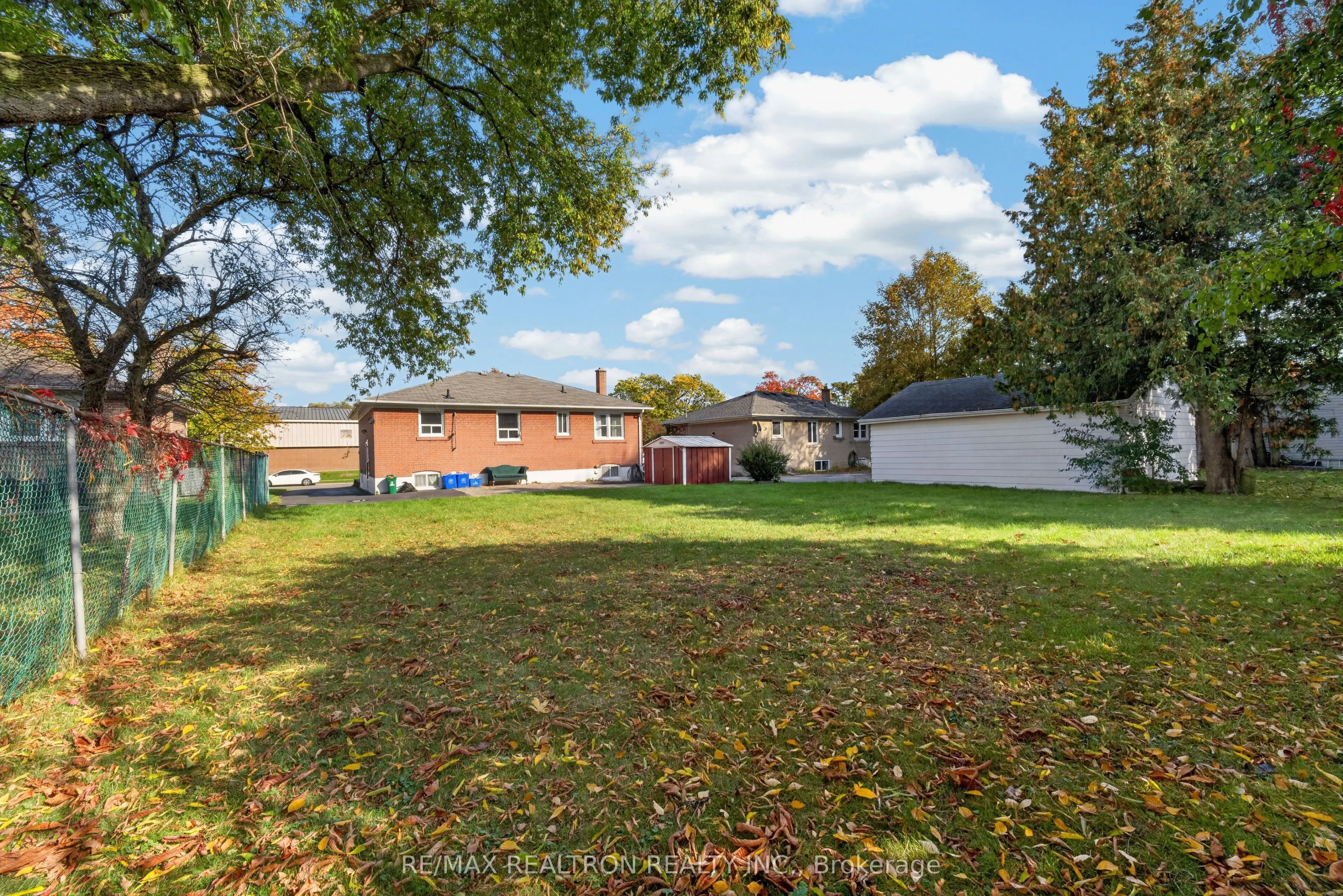 32 Linton Avenue
