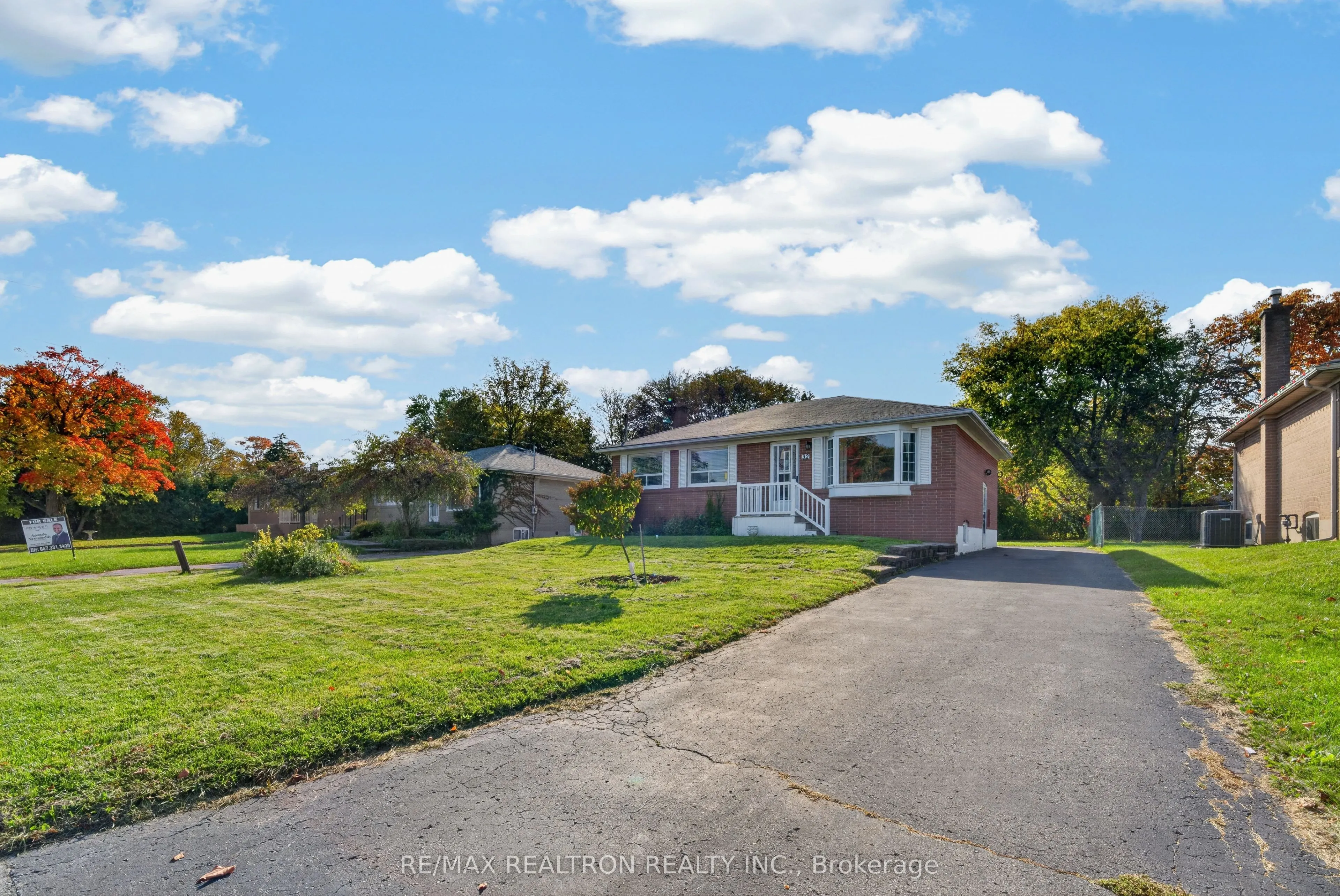 32 Linton Avenue