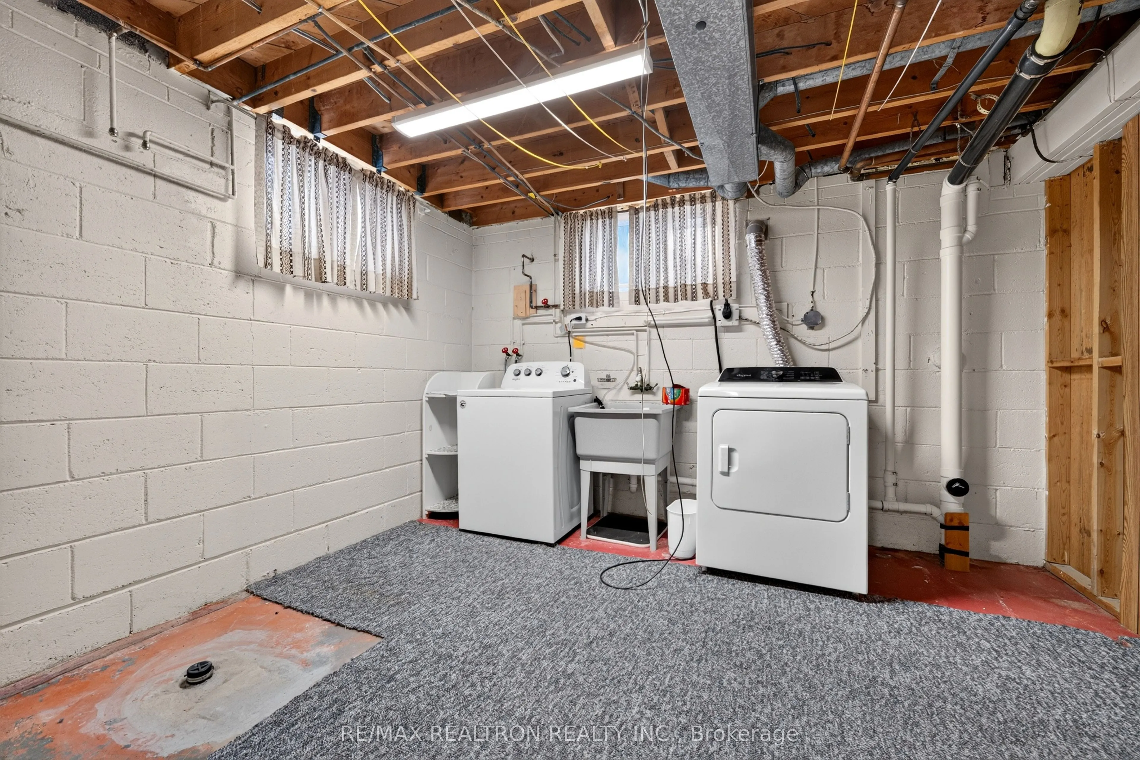 32 Linton Avenue