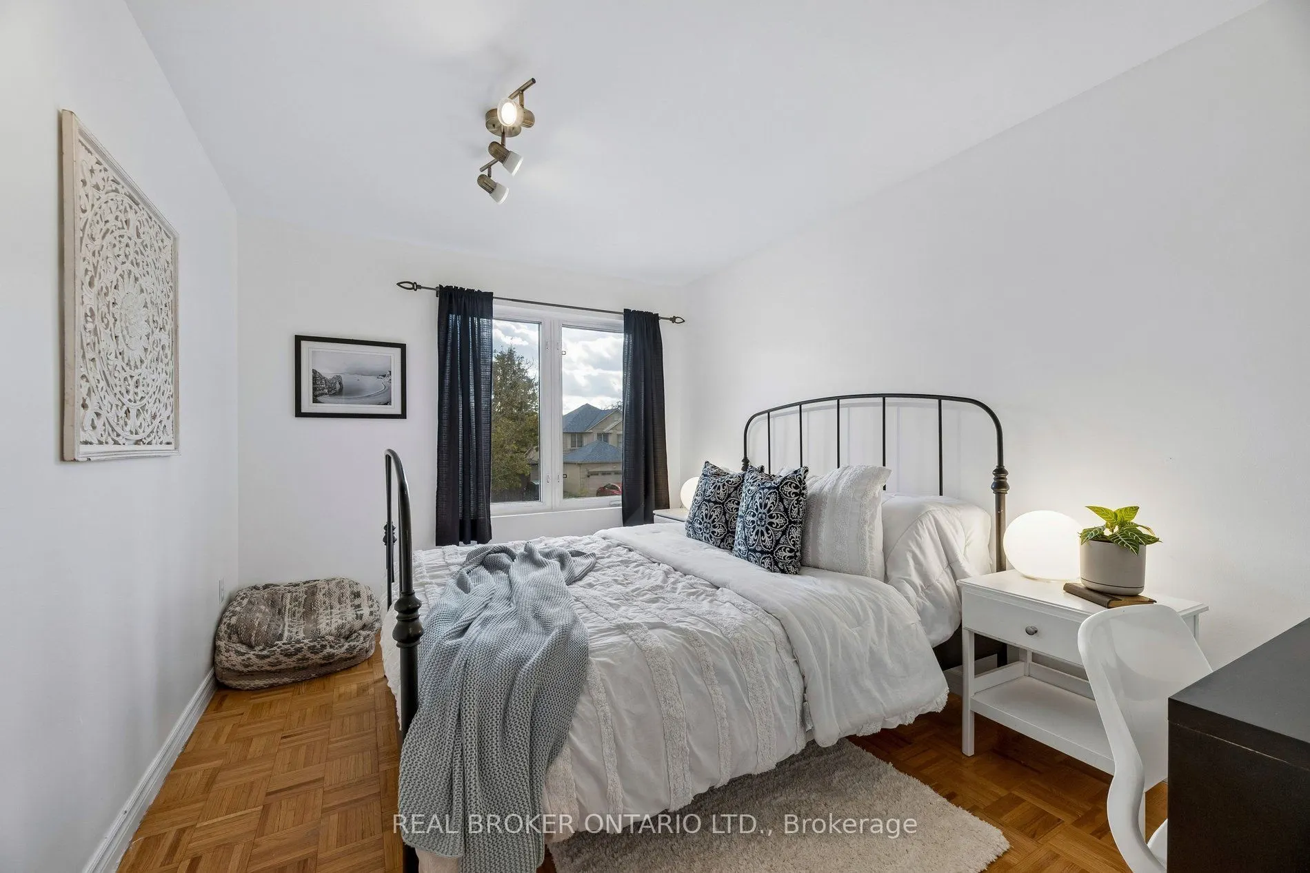 22 Ravenscroft Road