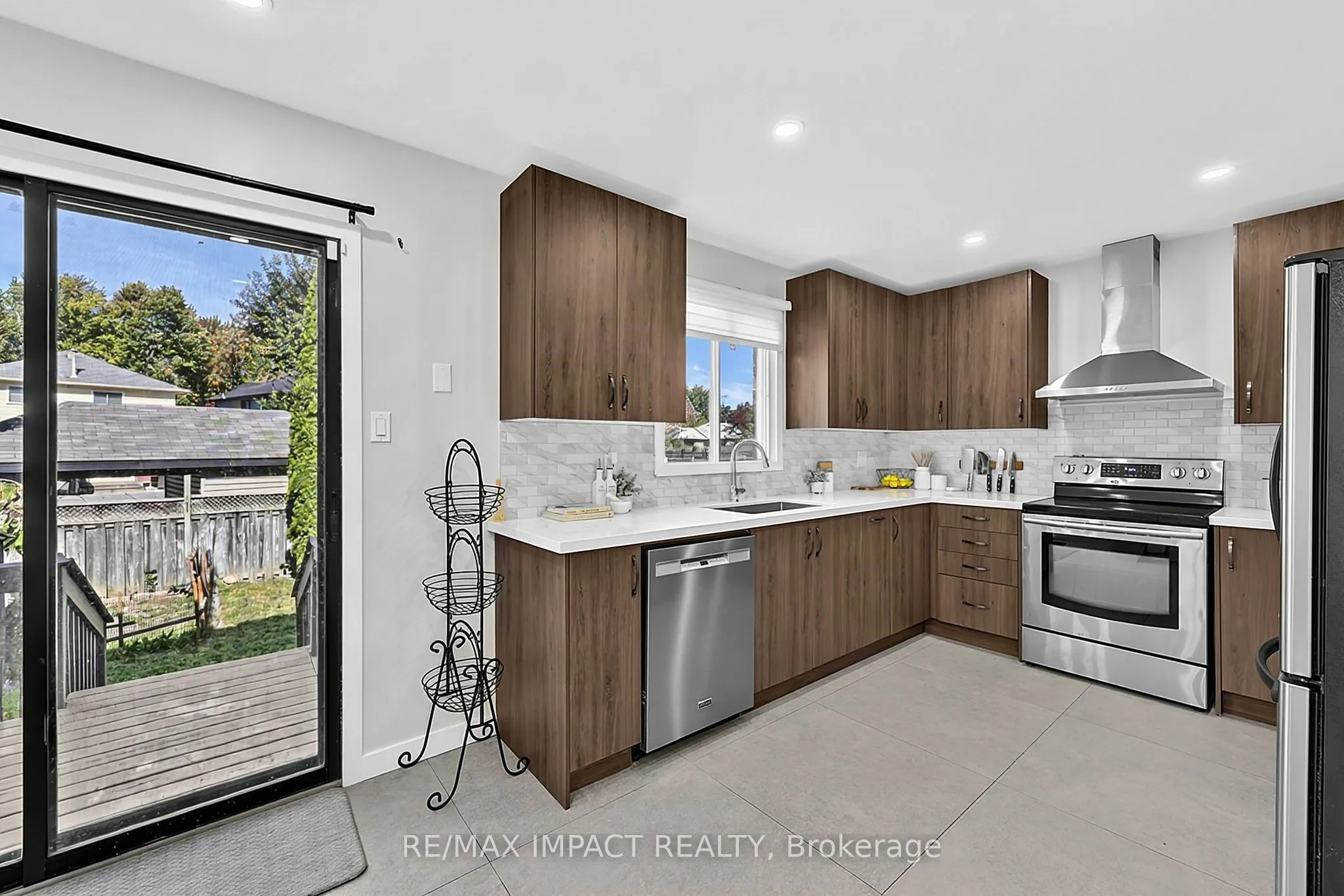74 Yorkville Drive
