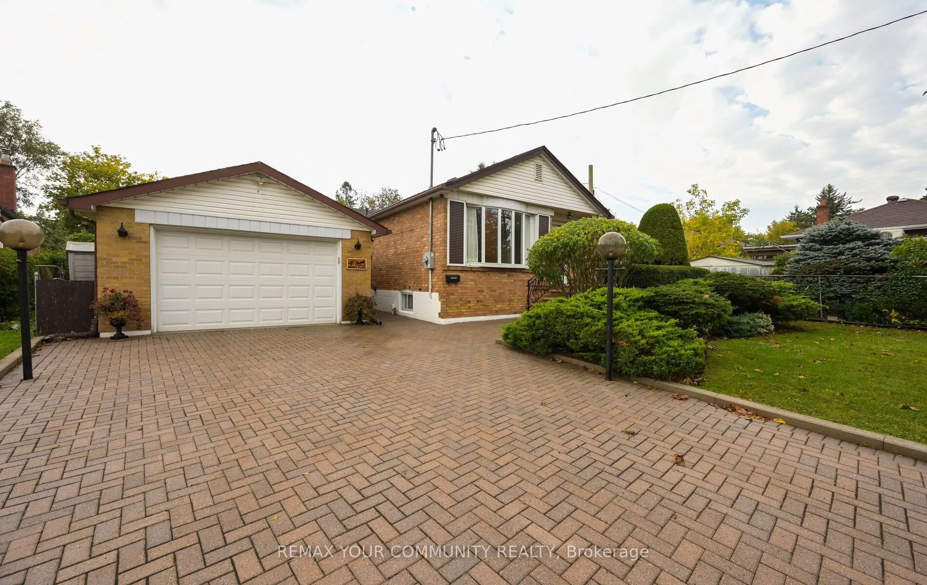 4 Hughes Place