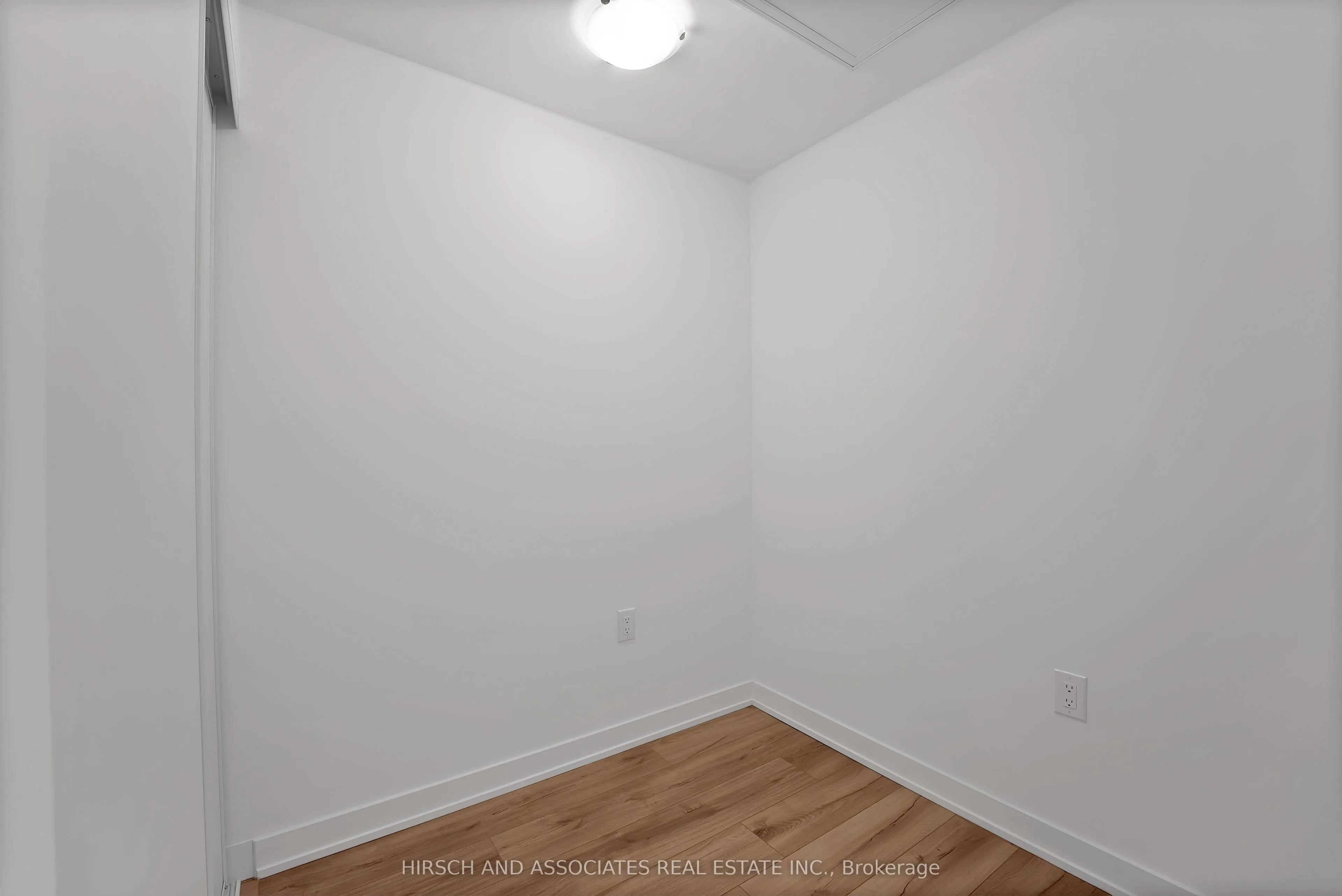 7439 Kingston Road #412
