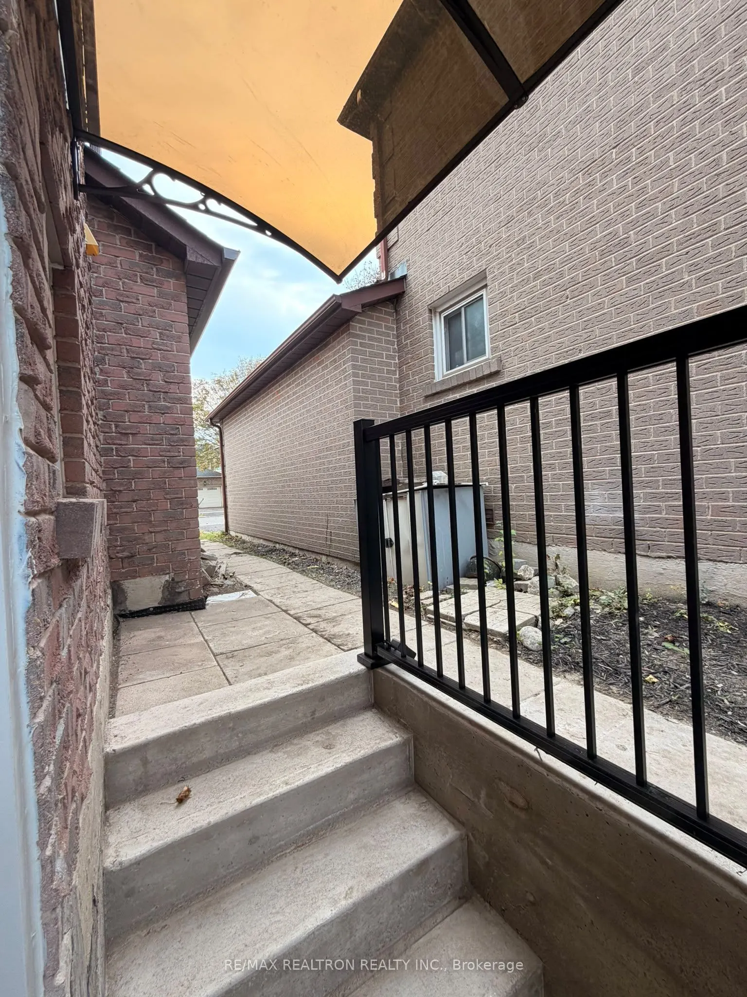 105 Chatfield Drive