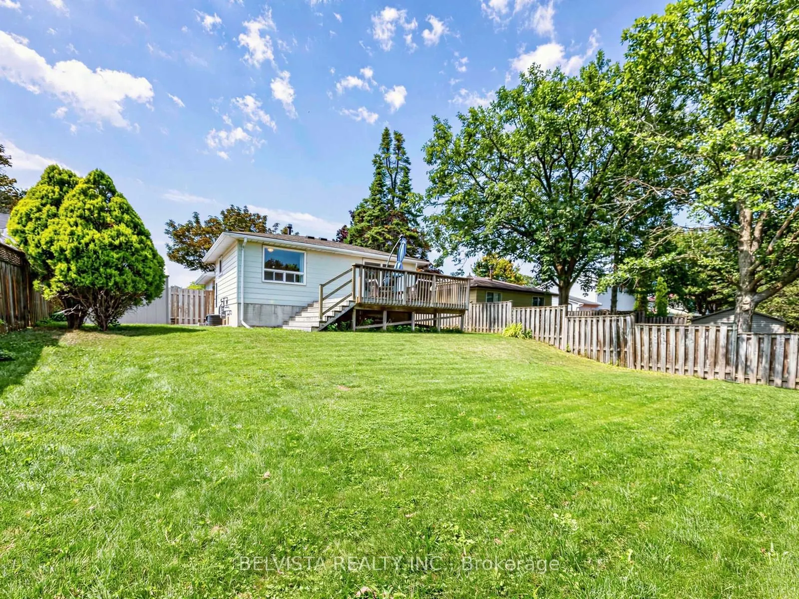7 Agate Road