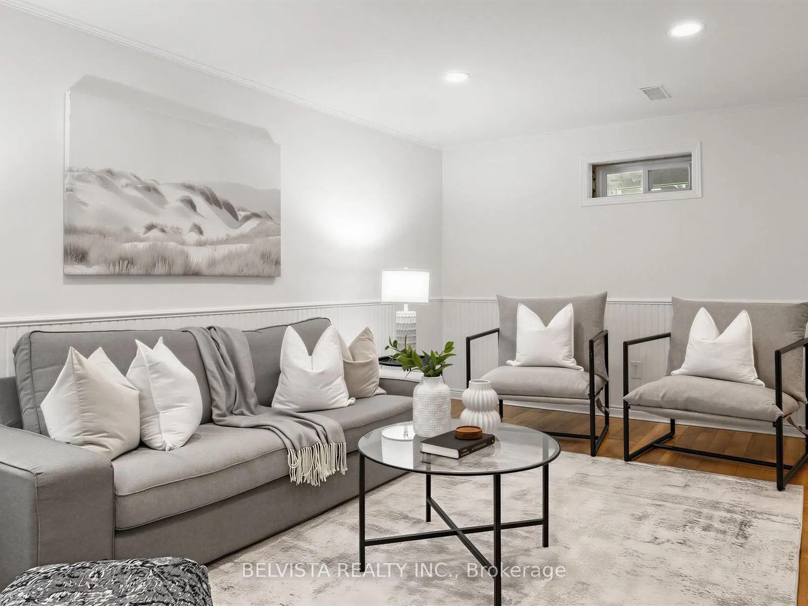 7 Agate Road