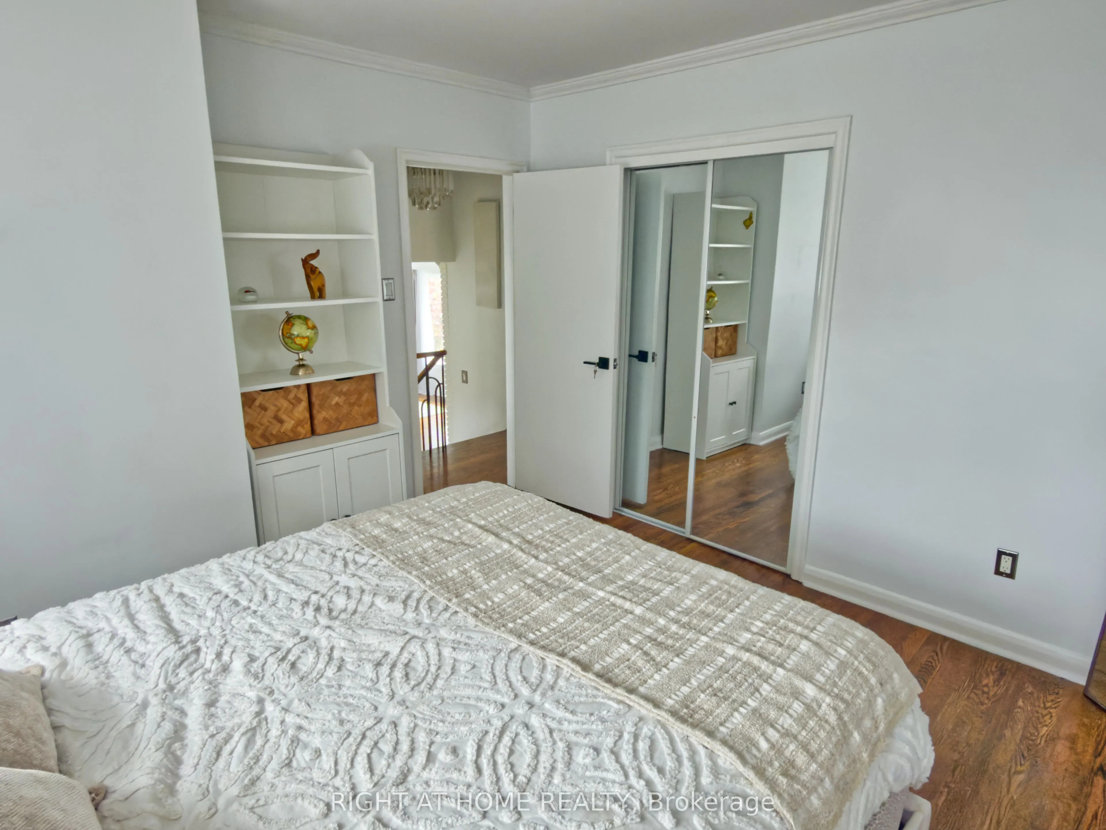 100 Perivale Crescent