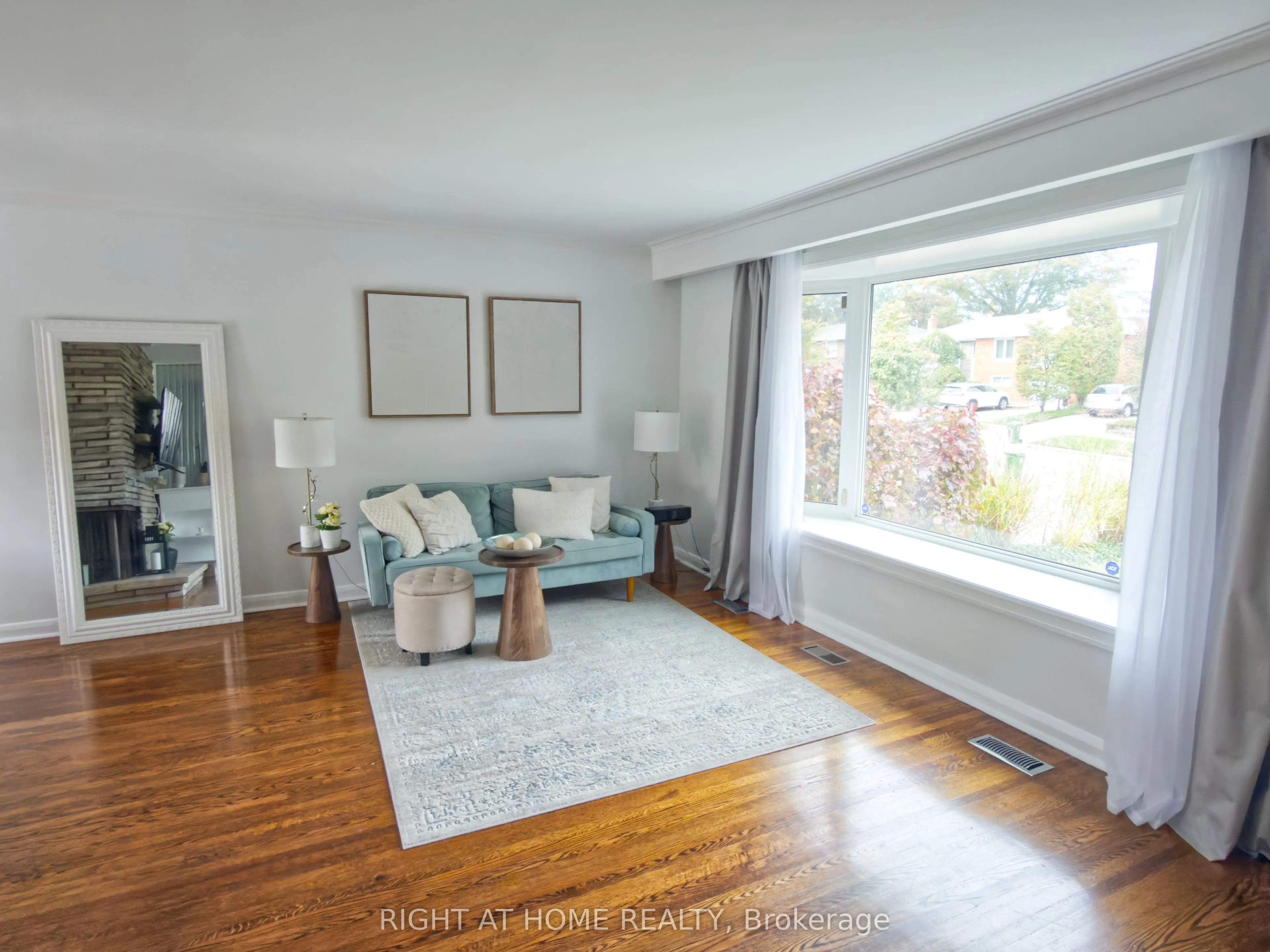 100 Perivale Crescent