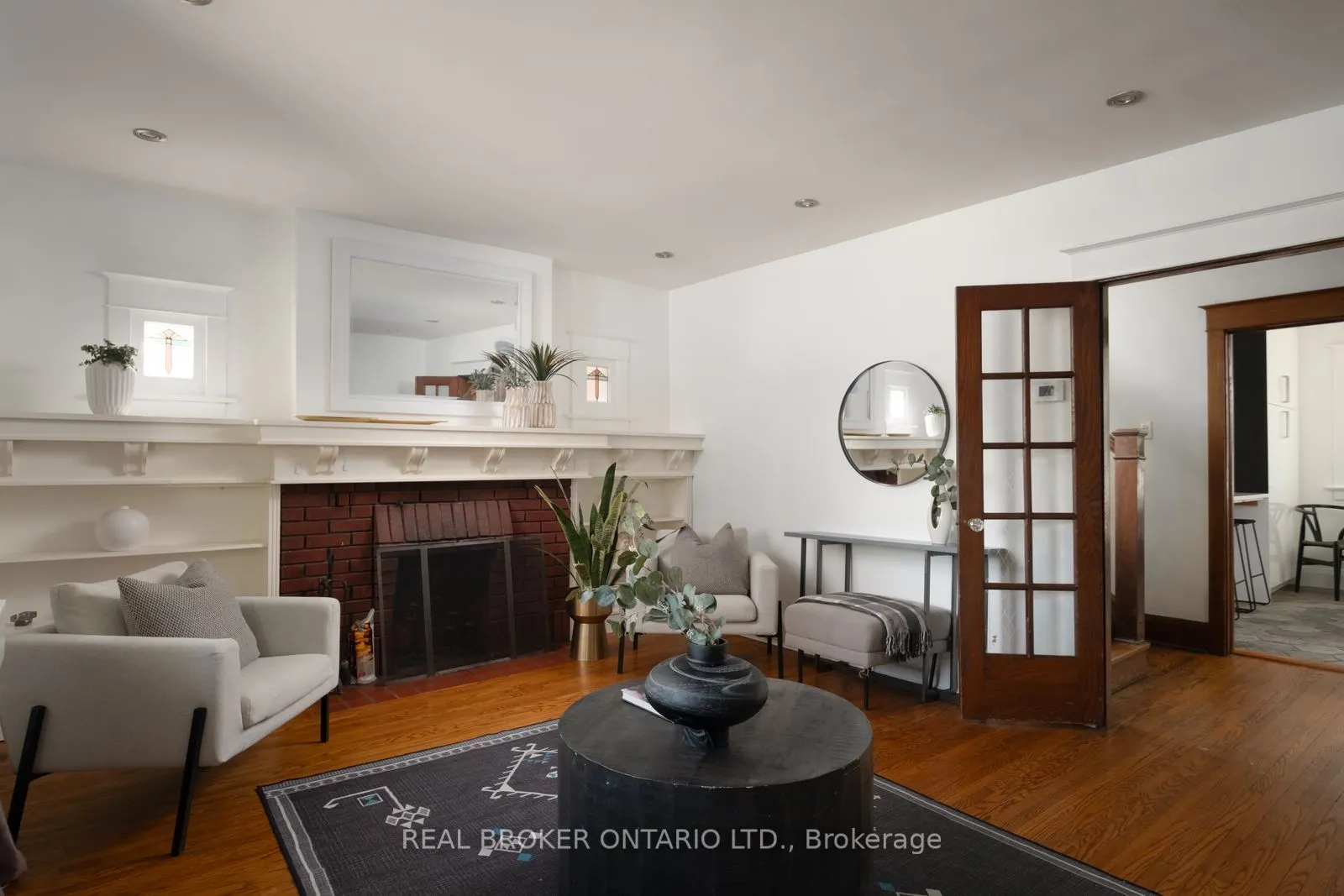 100 Oak Park Avenue