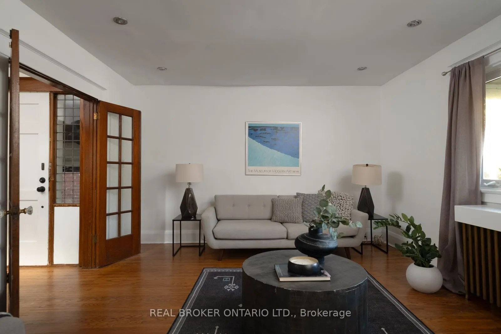 100 Oak Park Avenue