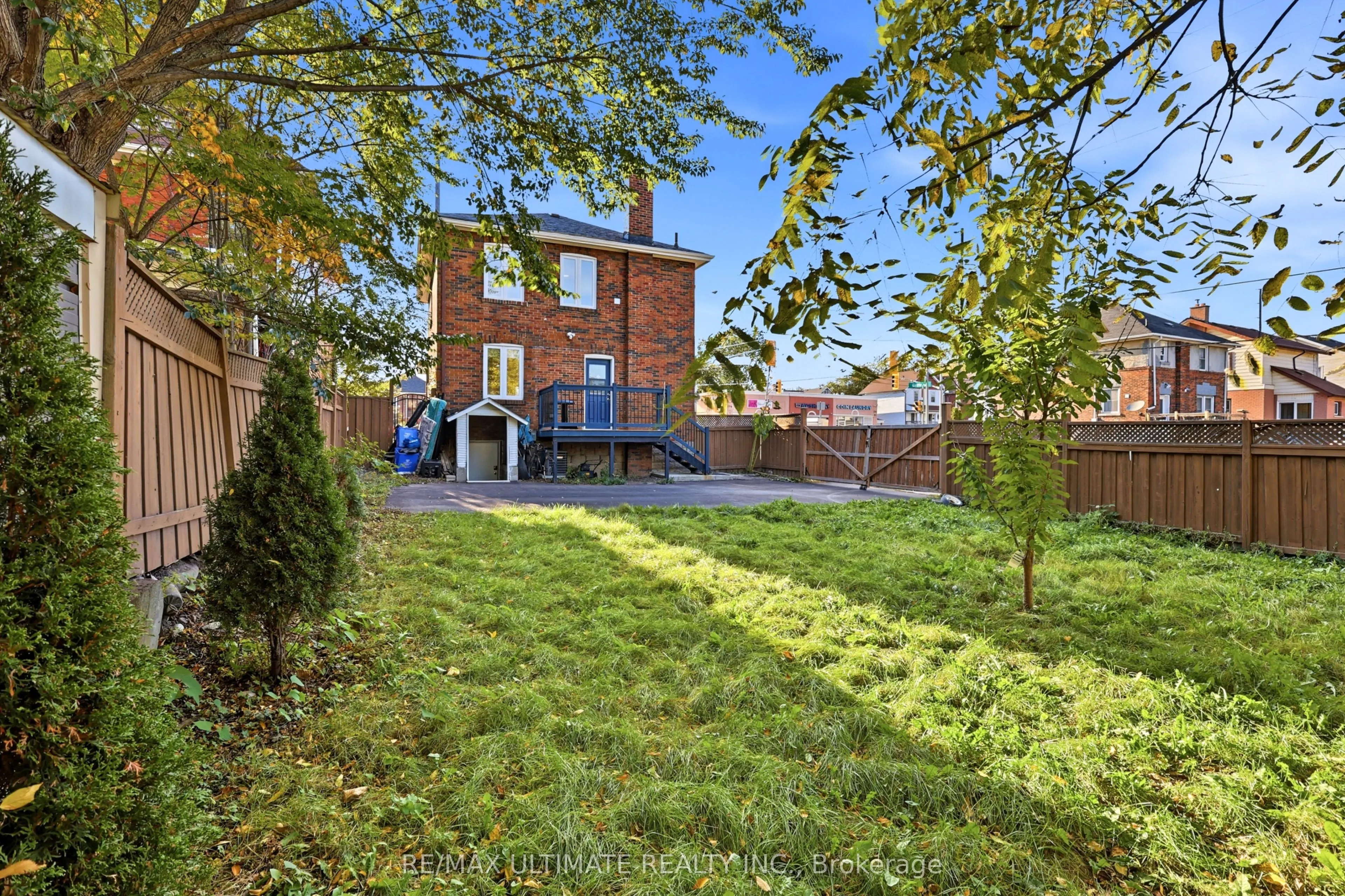 183 Ritson Road S