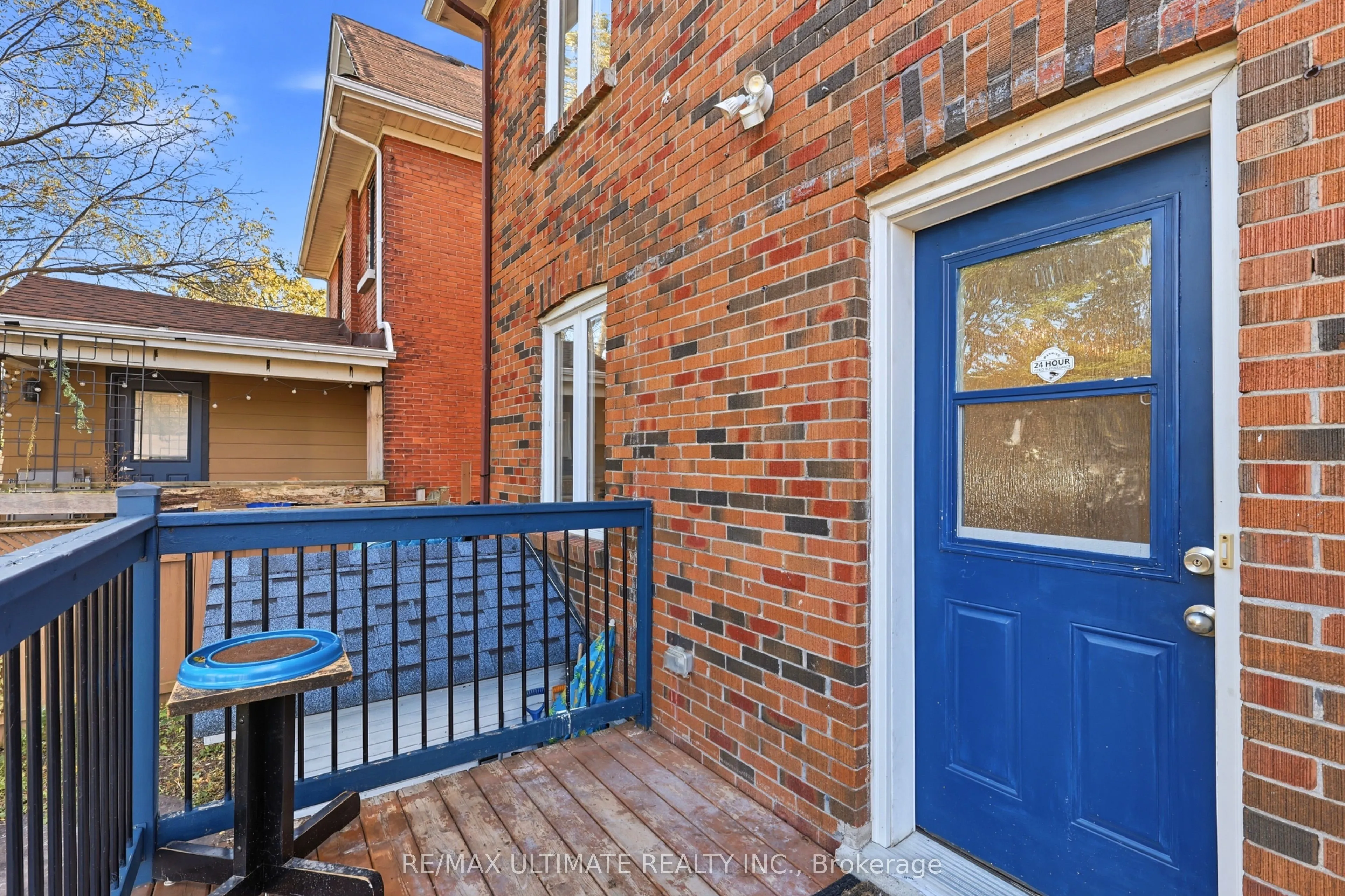 183 Ritson Road S
