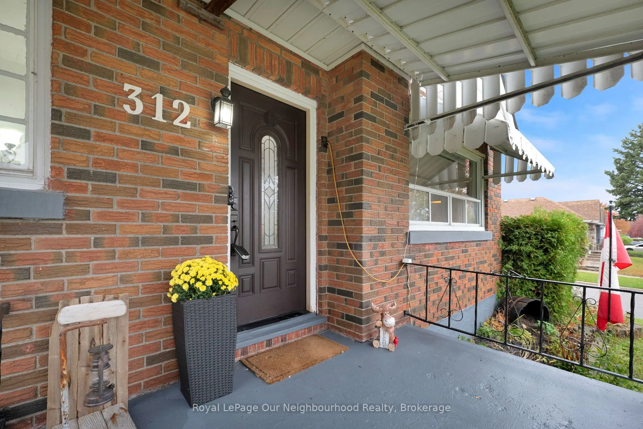 312 Gibbons Street