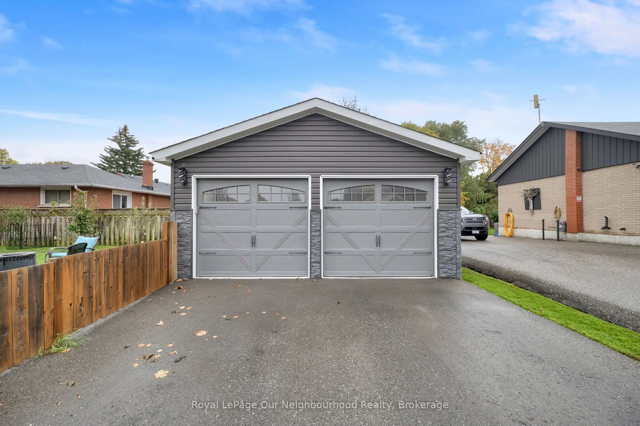 312 Gibbons Street