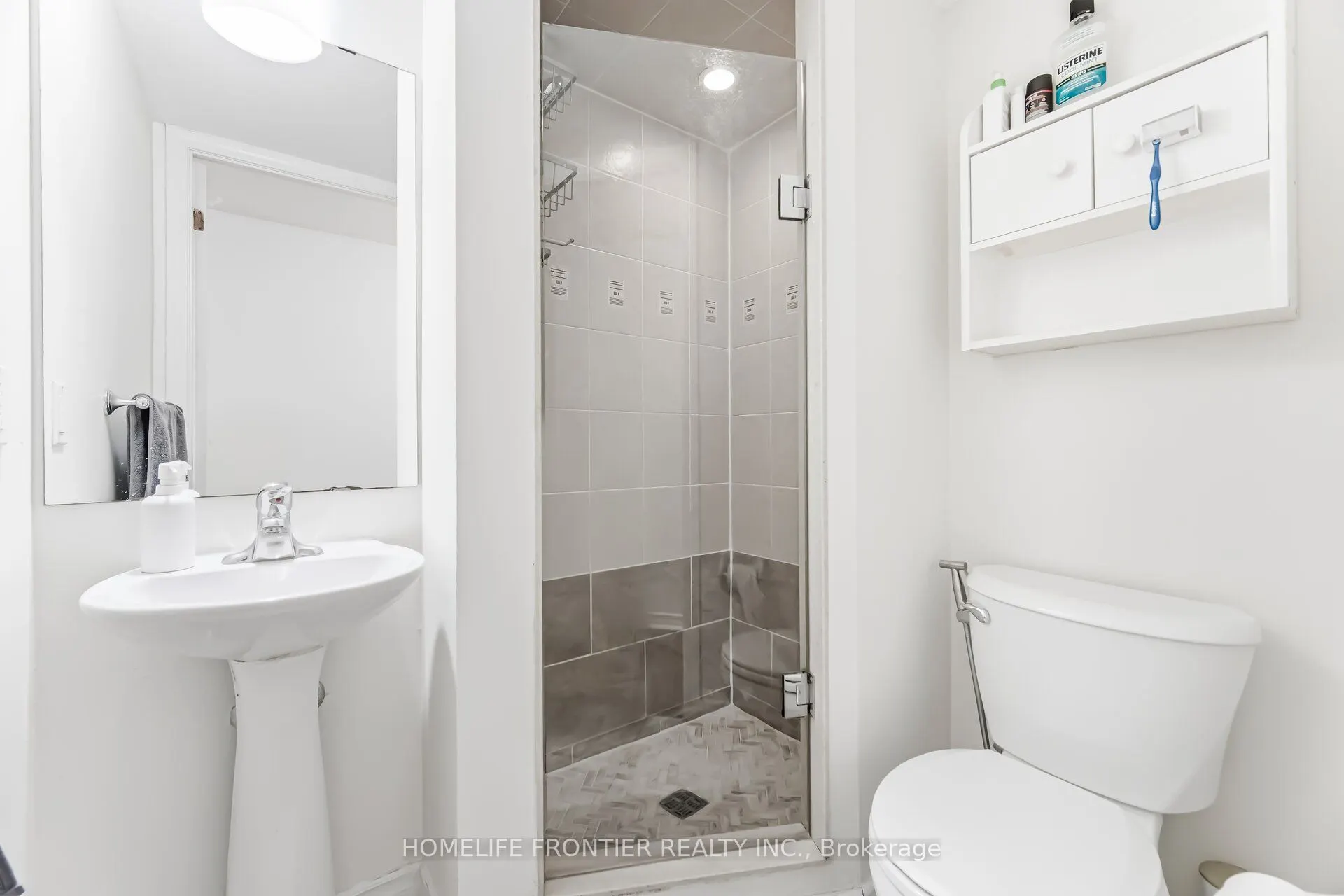 45 Strangford Lane #207