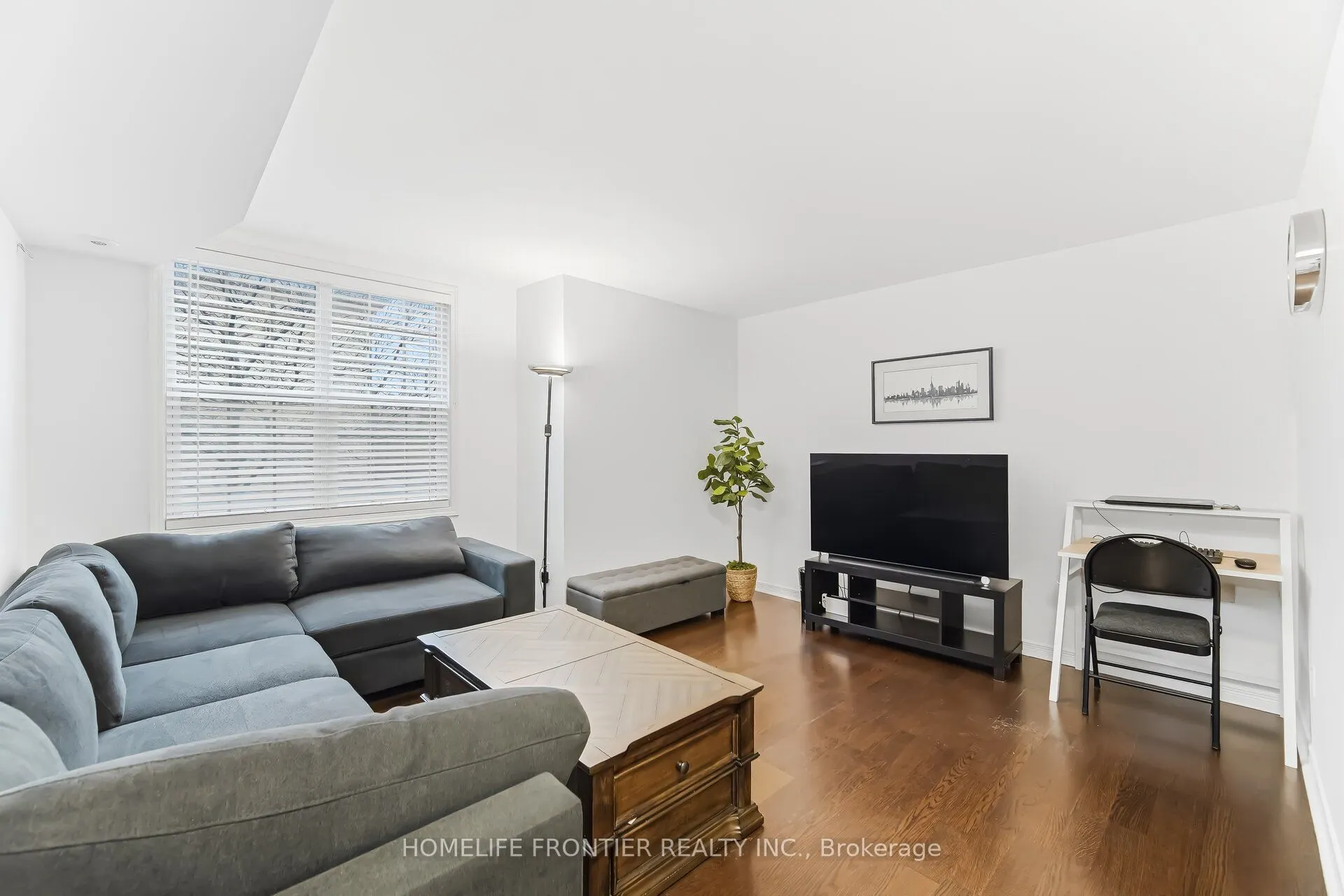 45 Strangford Lane #207