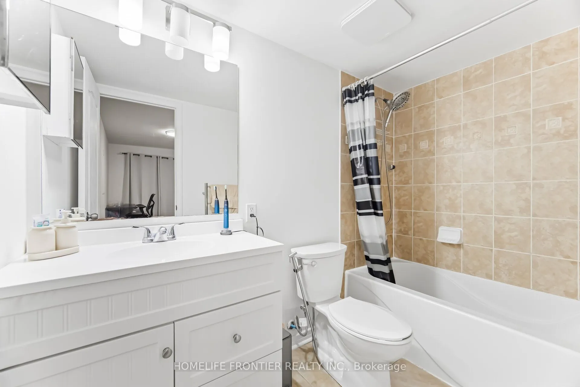 45 Strangford Lane #207