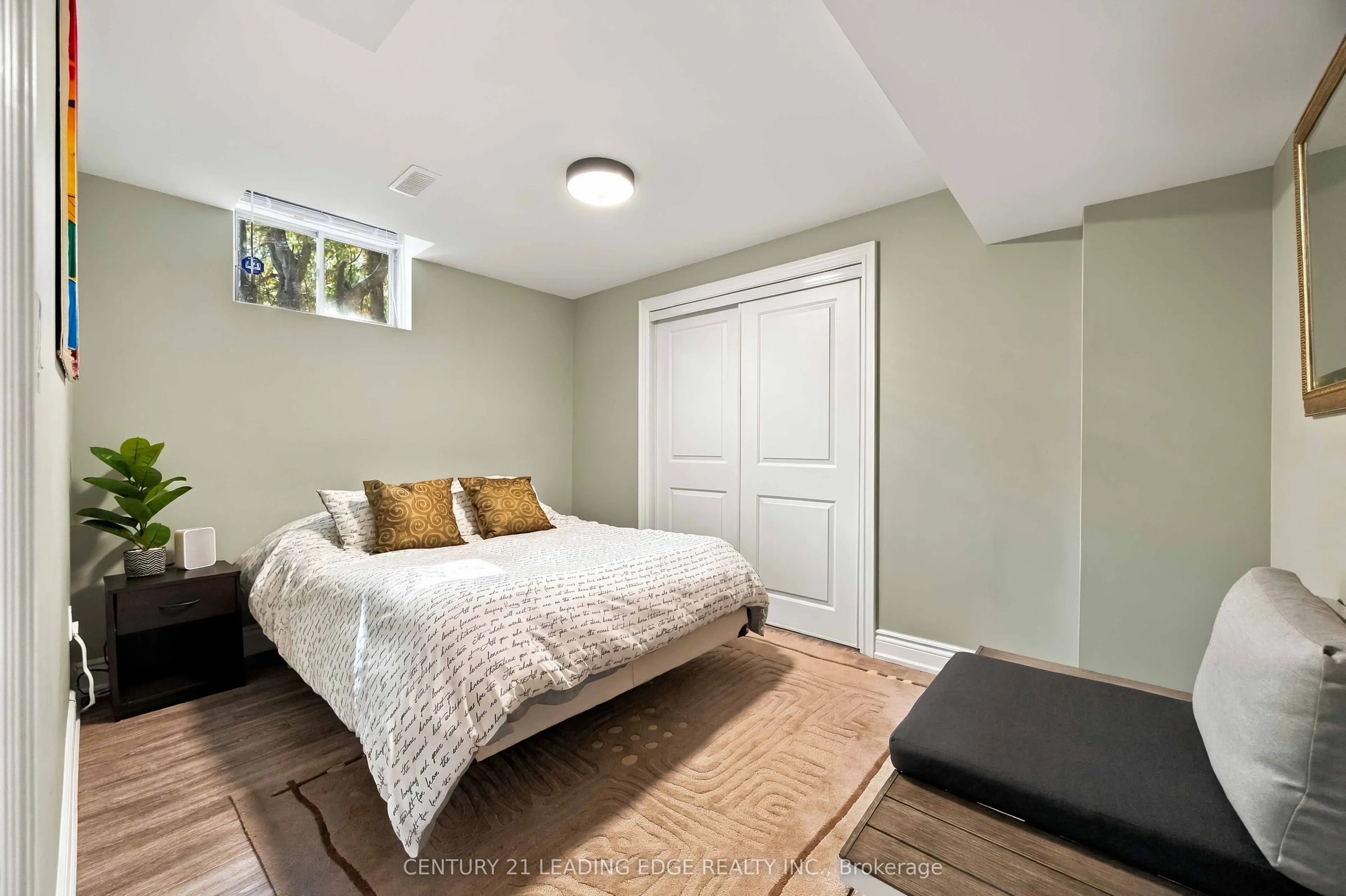 1952 Spruce Hill Road