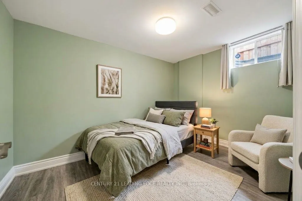 1952 Spruce Hill Road