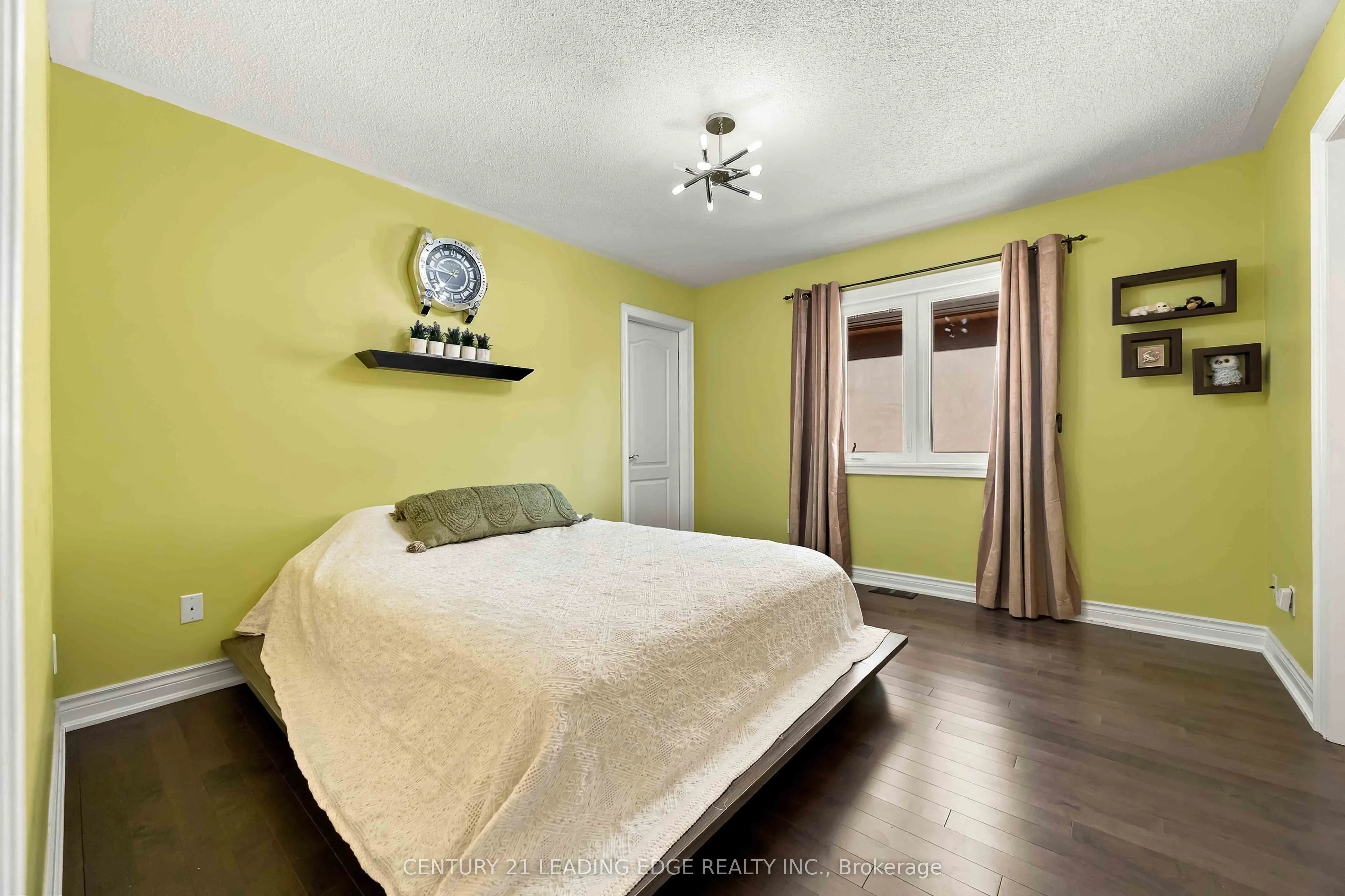 1952 Spruce Hill Road