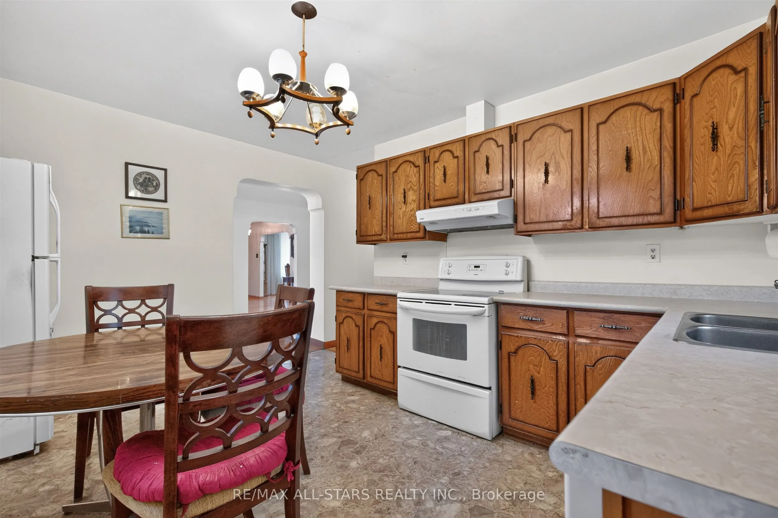 12 Adanac Drive