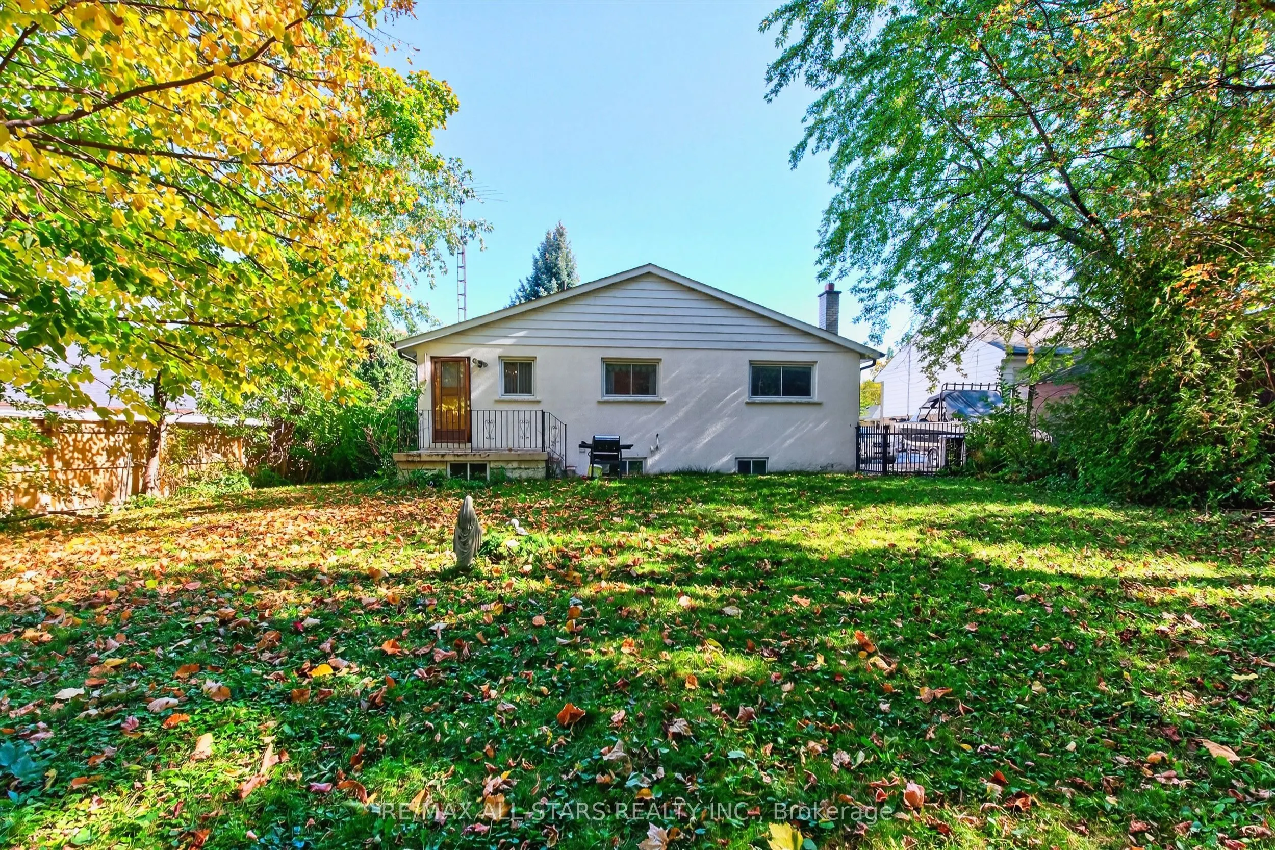 12 Adanac Drive