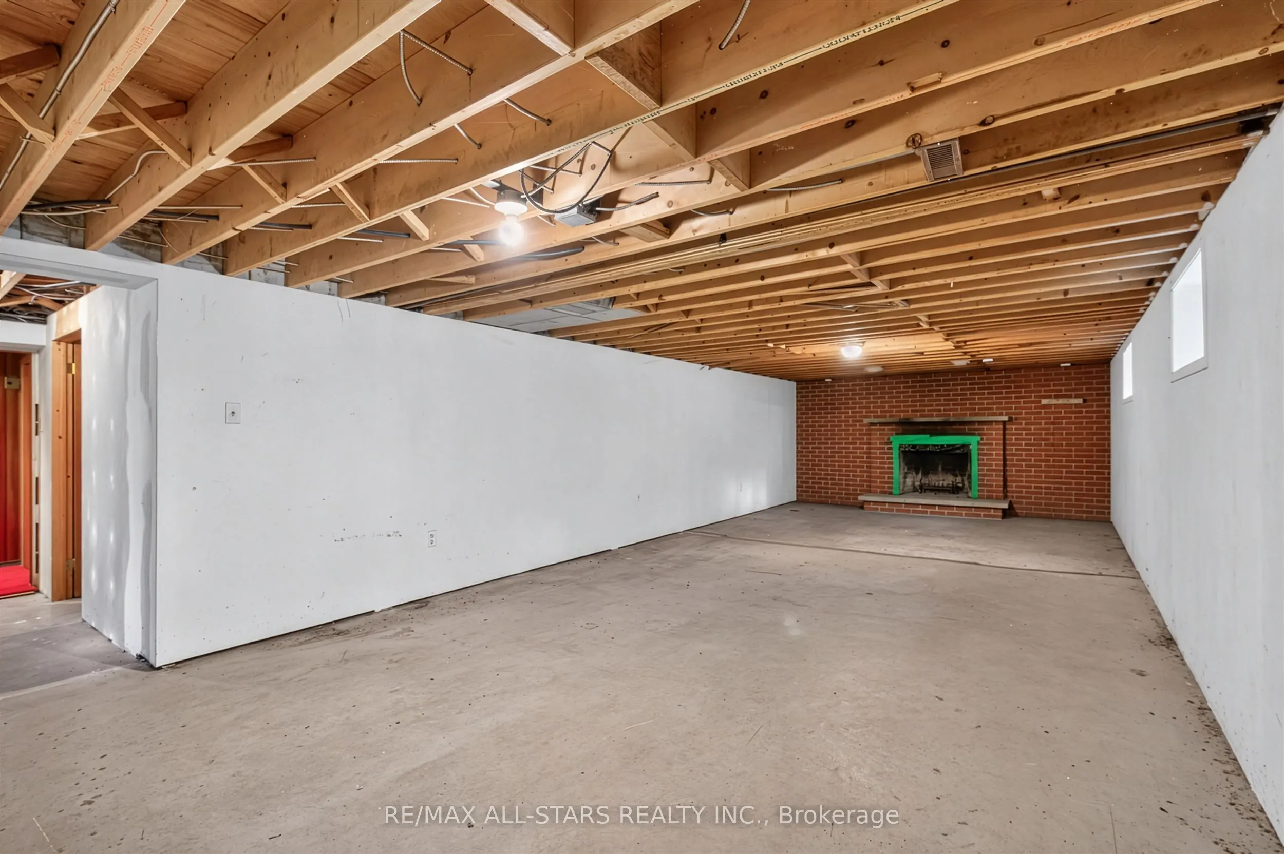 12 Adanac Drive